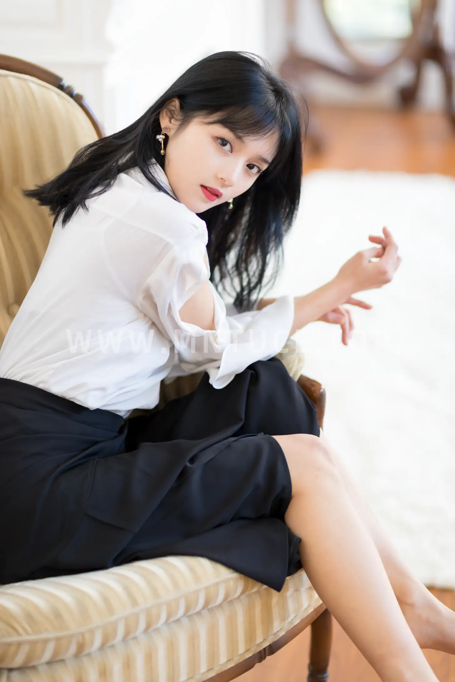 [艺图语] 2021.11.11 Vol.437 – 窗外 雨文#[22P]-9