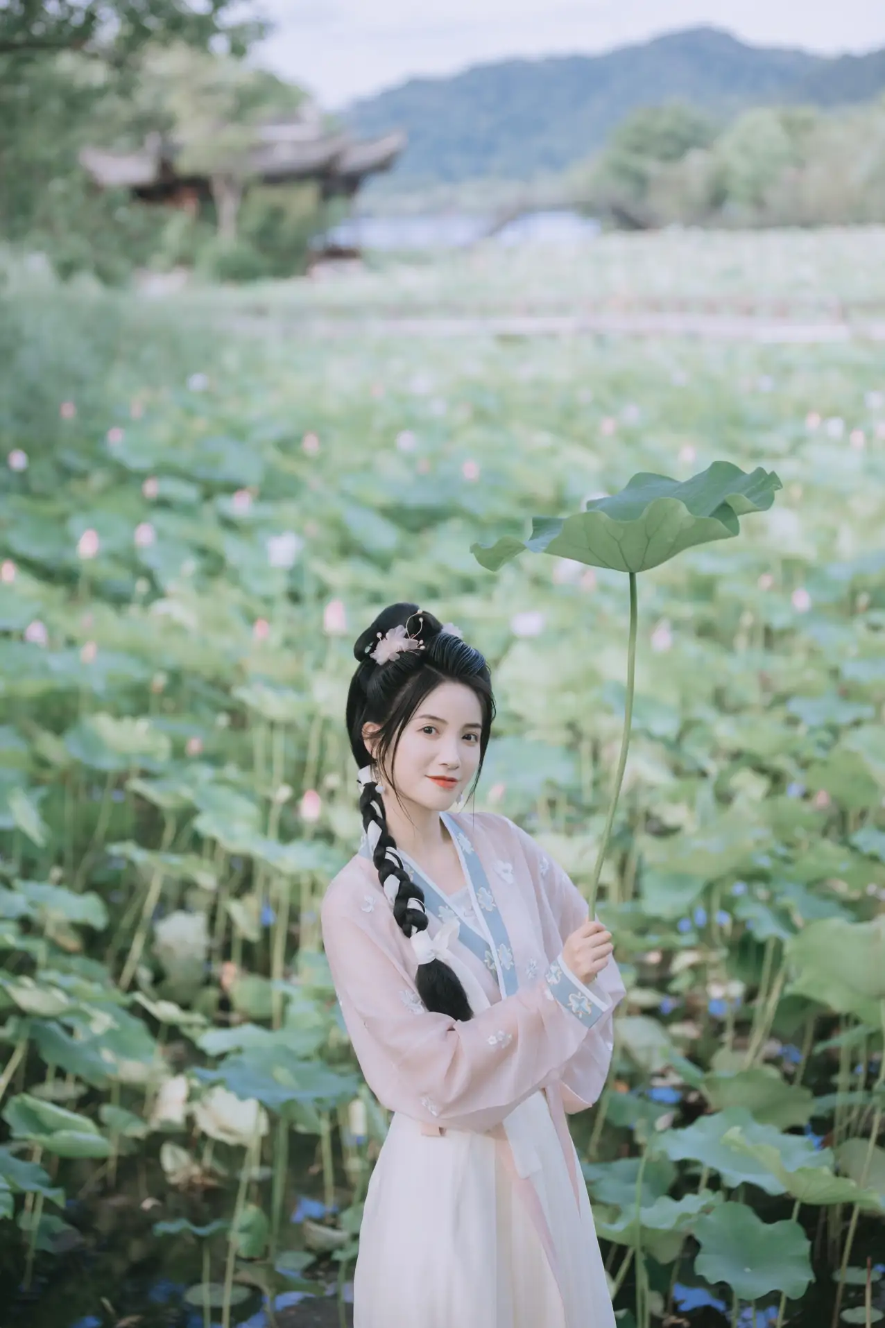 [艺图语] 2022.08.13 Vol.1698 – 赵盼儿 一只阿梦崽#[45P]-9