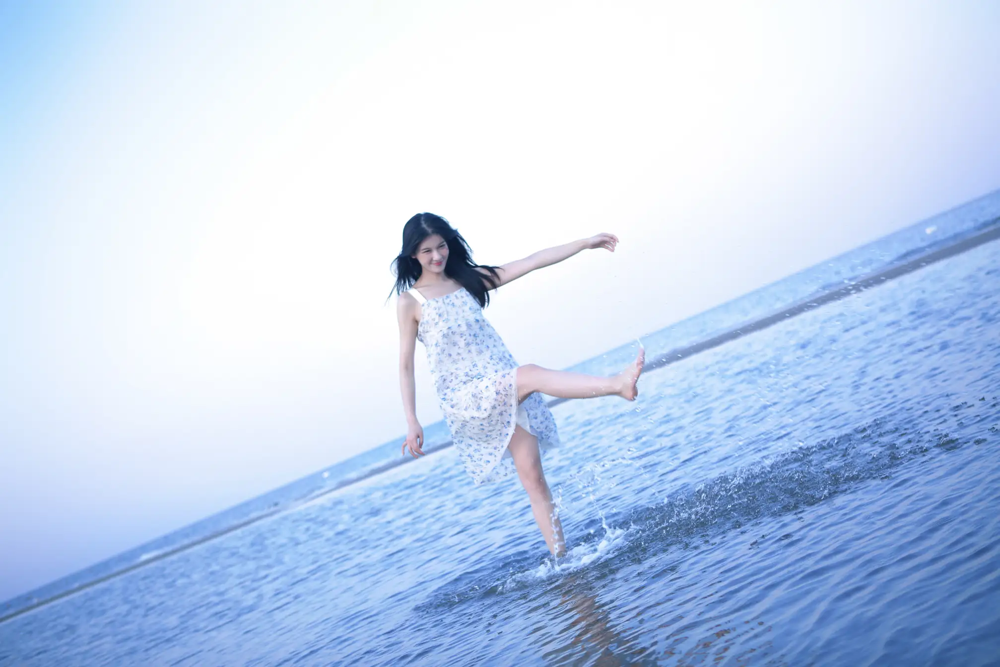 [艺图语] 2022.05.15 Vol.890 – 很靠近海 尚雨茜Momooly#[26P]-1