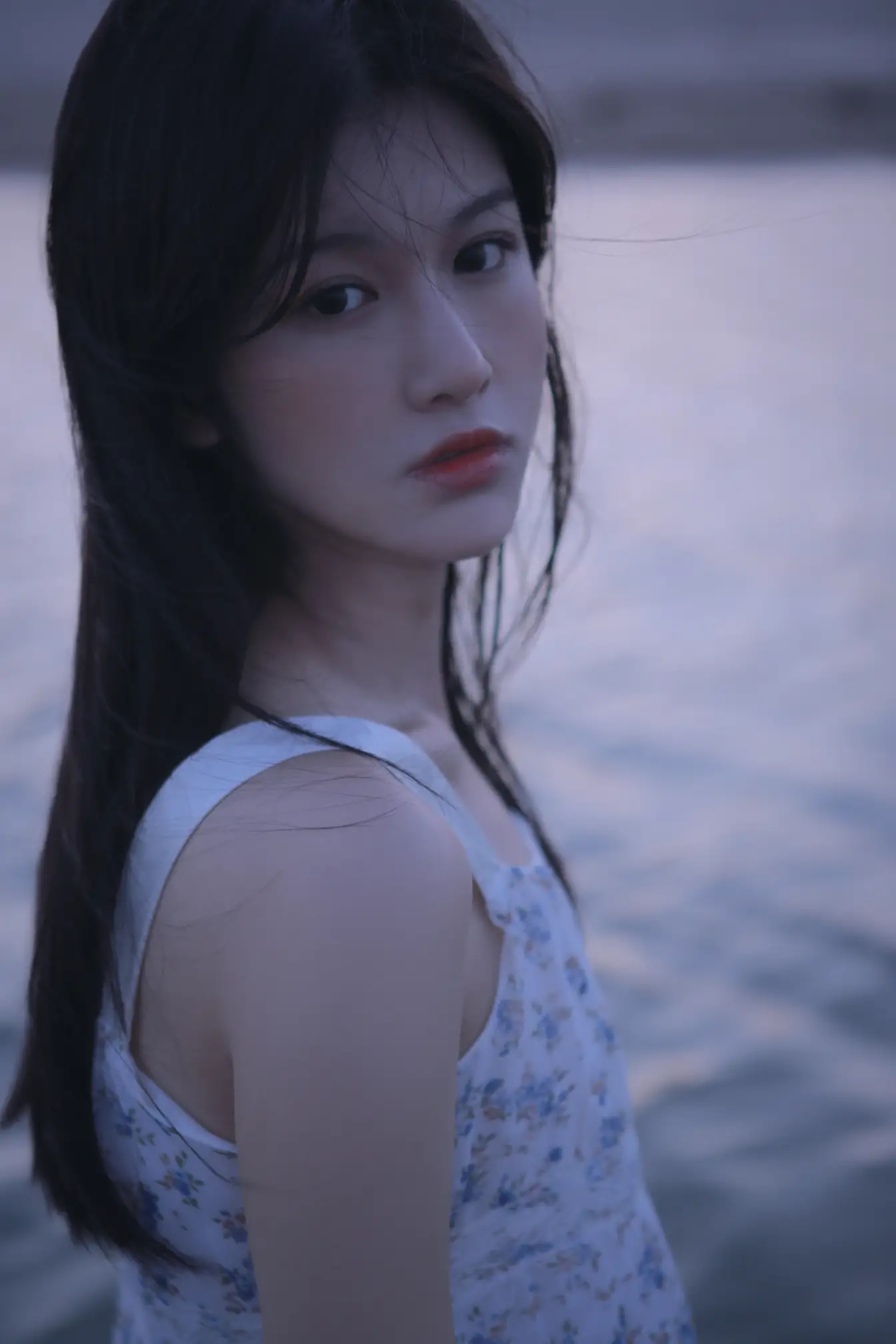 [艺图语] 2022.05.15 Vol.890 – 很靠近海 尚雨茜Momooly#[26P]-8