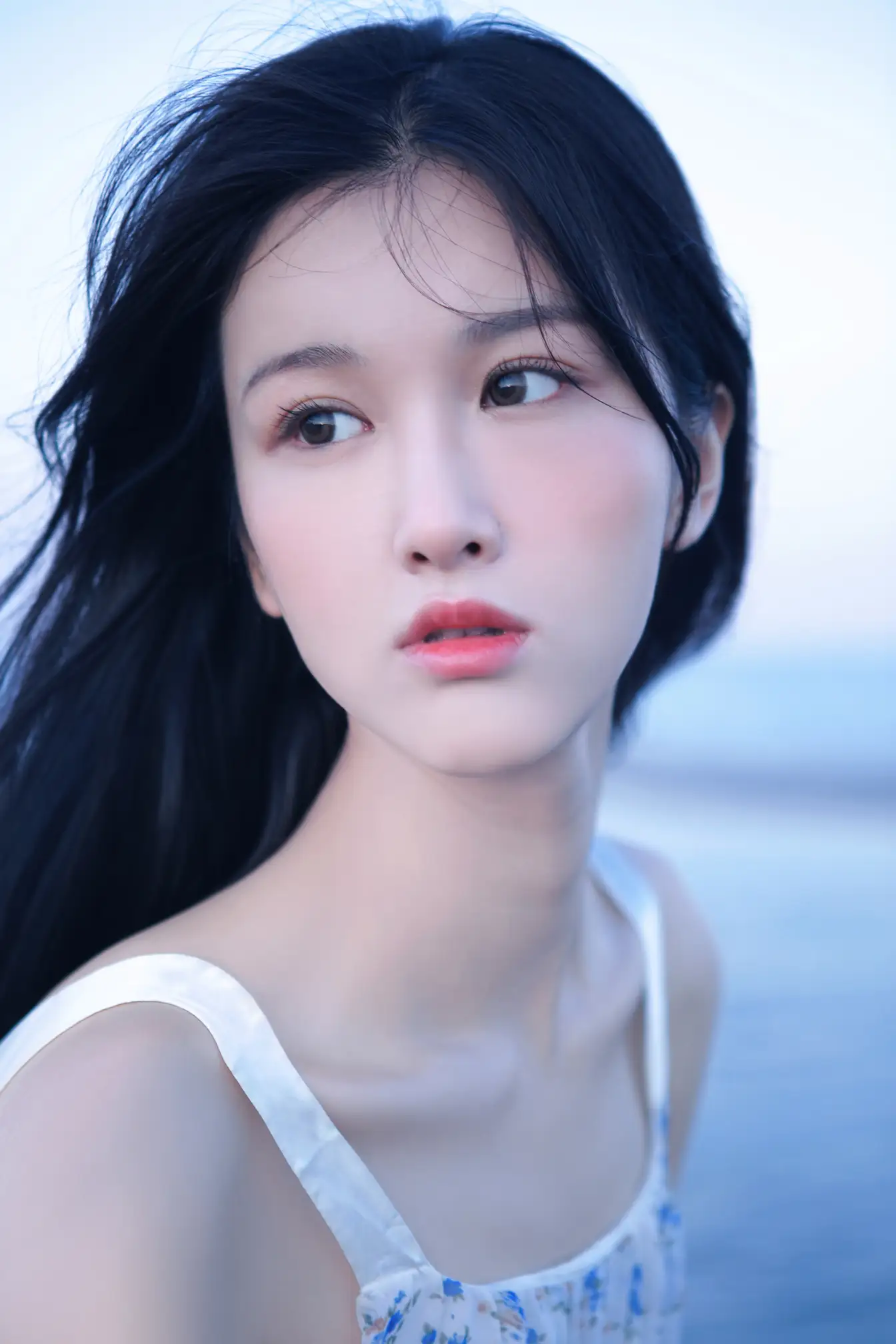 [艺图语] 2022.05.15 Vol.890 – 很靠近海 尚雨茜Momooly#[26P]-3