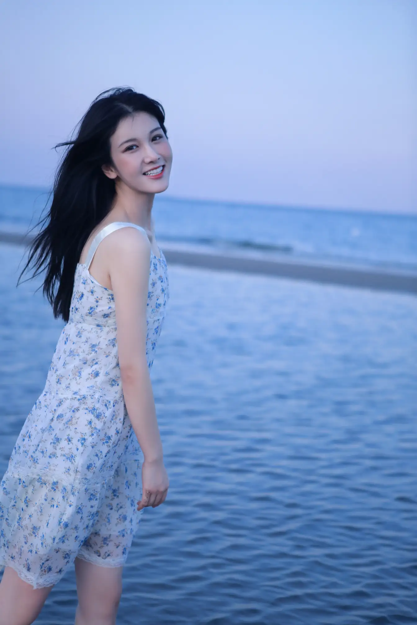 [艺图语] 2022.05.15 Vol.890 – 很靠近海 尚雨茜Momooly#[26P]-7