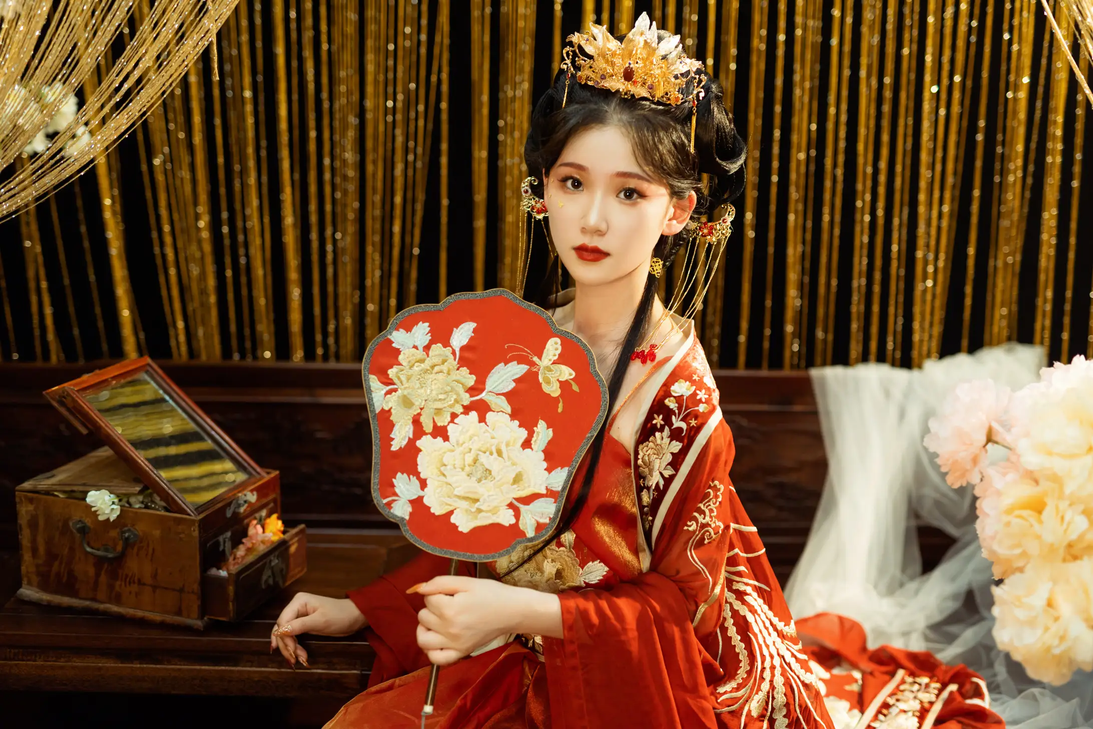 [艺图语] 2022.09.05 Vol.1873 – 红衣娘子 相望回首喵喵喵#[48P]-5