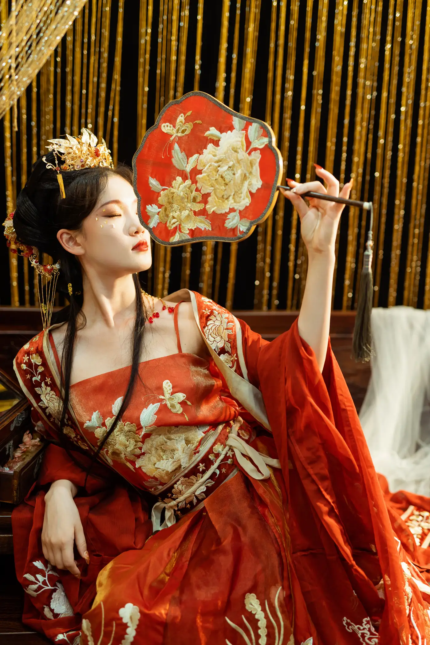 [艺图语] 2022.09.05 Vol.1873 – 红衣娘子 相望回首喵喵喵#[48P]-6