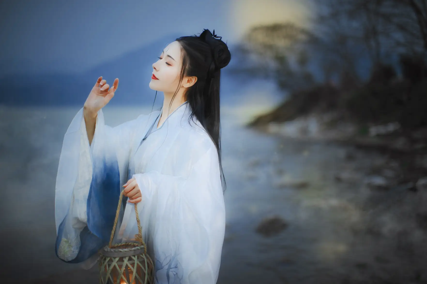 [艺图语] 2021.10.28 Vol.397 – 海底月 葵花花花儿#[20P]-2