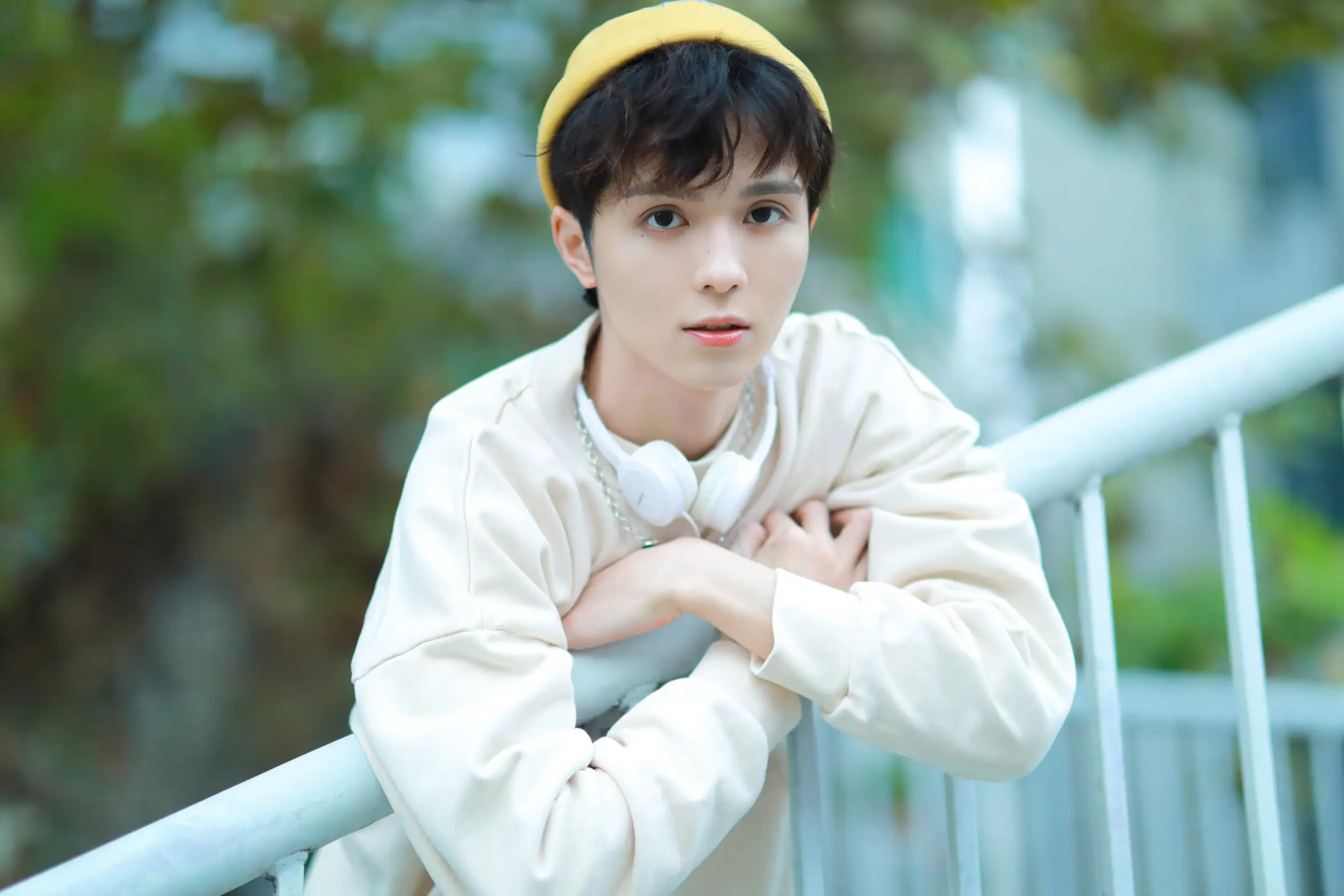 [艺图语] 2022.07.28 Vol.1566 – 小小少年 _也比大熊_#[22P]-4