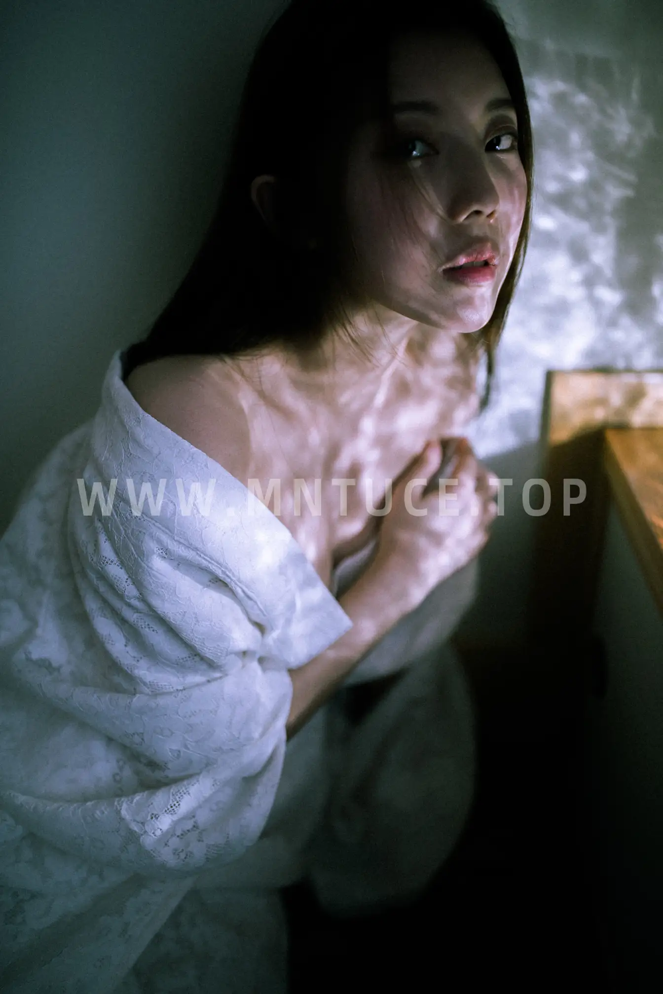 [艺图语] 2022.02.20 Vol.828 – 花与梦 桃子汽水#[28P]-10