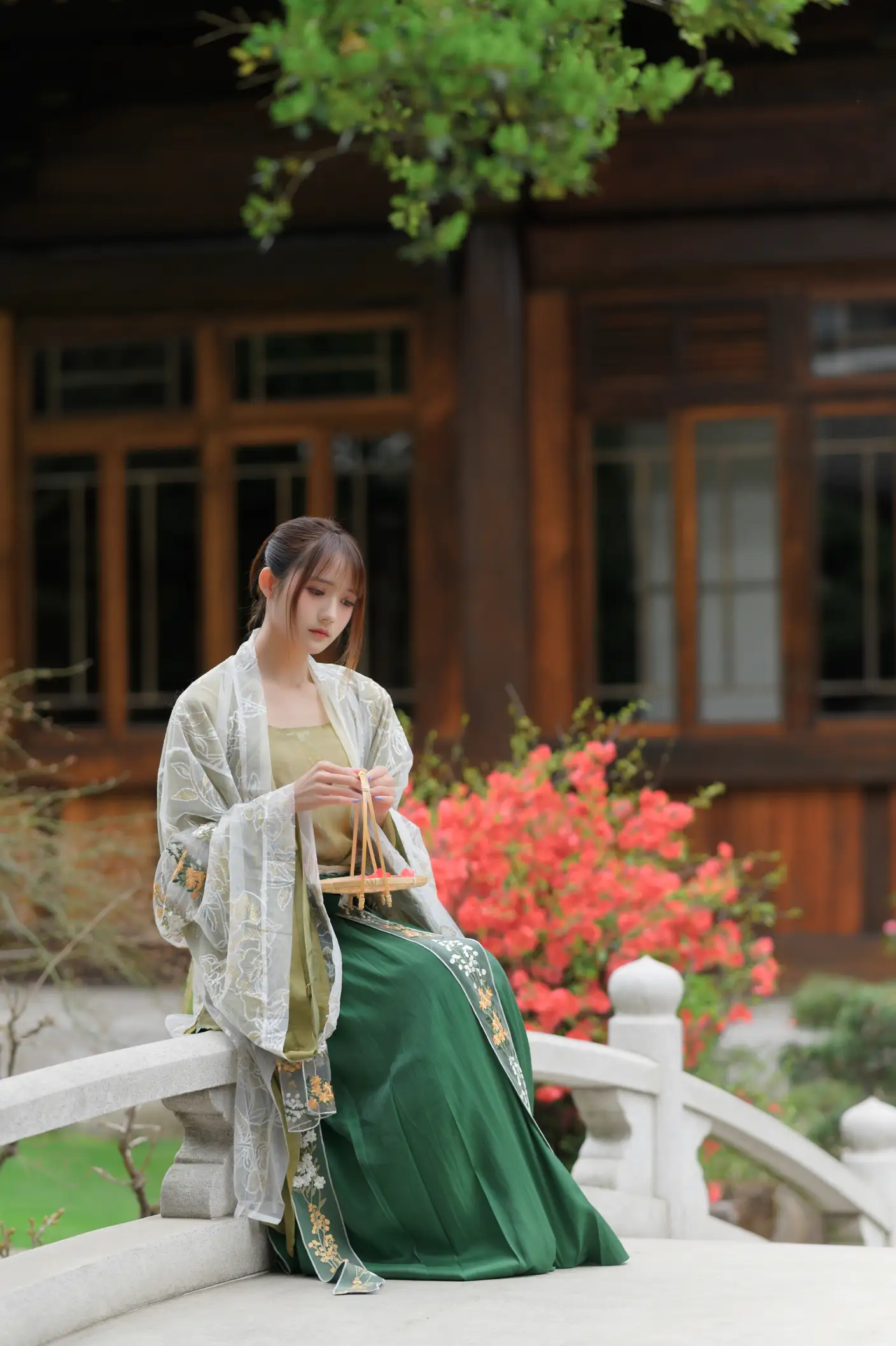 [艺图语] 2022.07.02 Vol.1351 – 宫墙柳 兔子Zzz不吃胡萝卜#[44P]-5