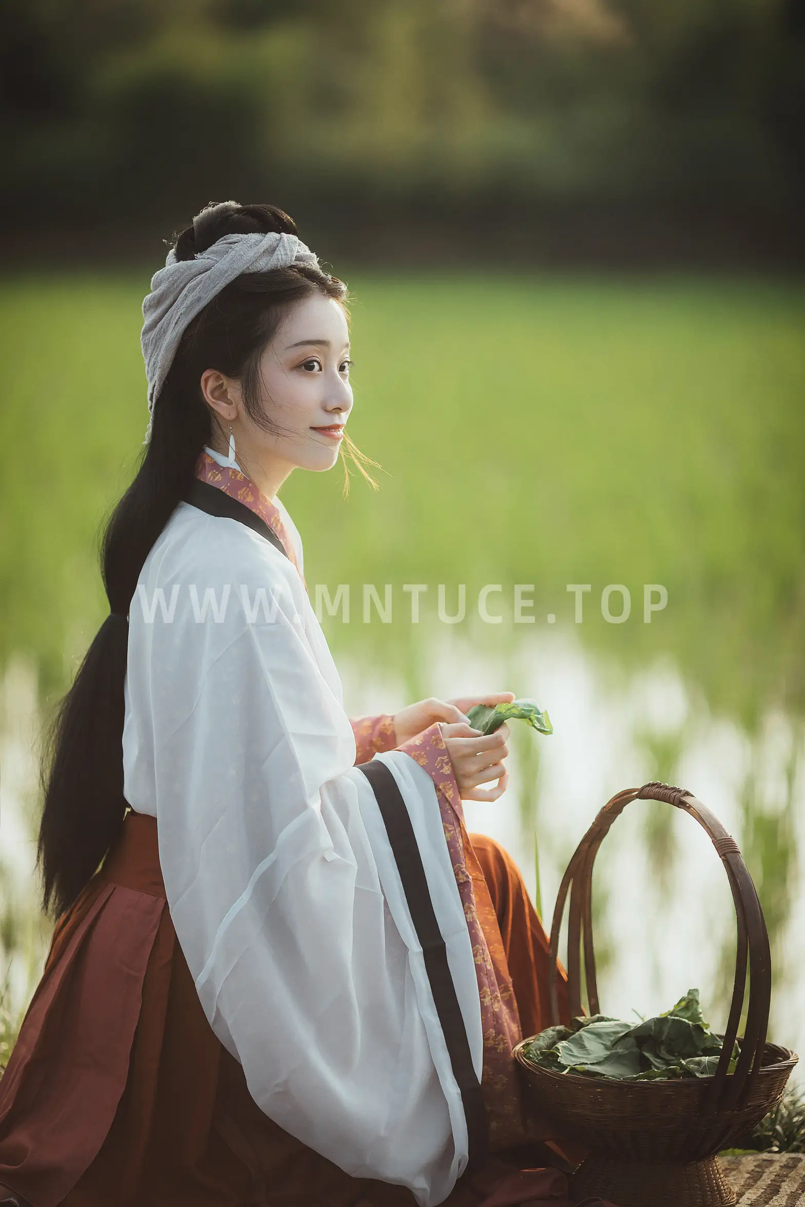 [艺图语] 2022.01.01 Vol.569 – 罗敷 小清菡#[25P]-9