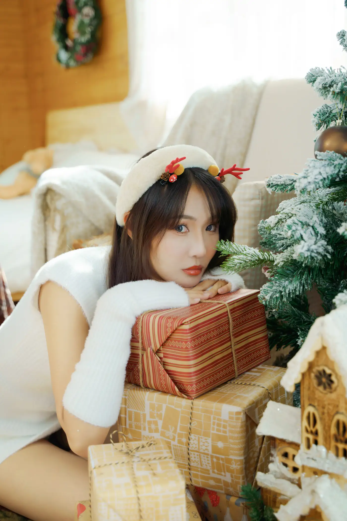 [艺图语] 2021.12.21 Vol.509 – 圣诞少女 lin#[42P]-1
