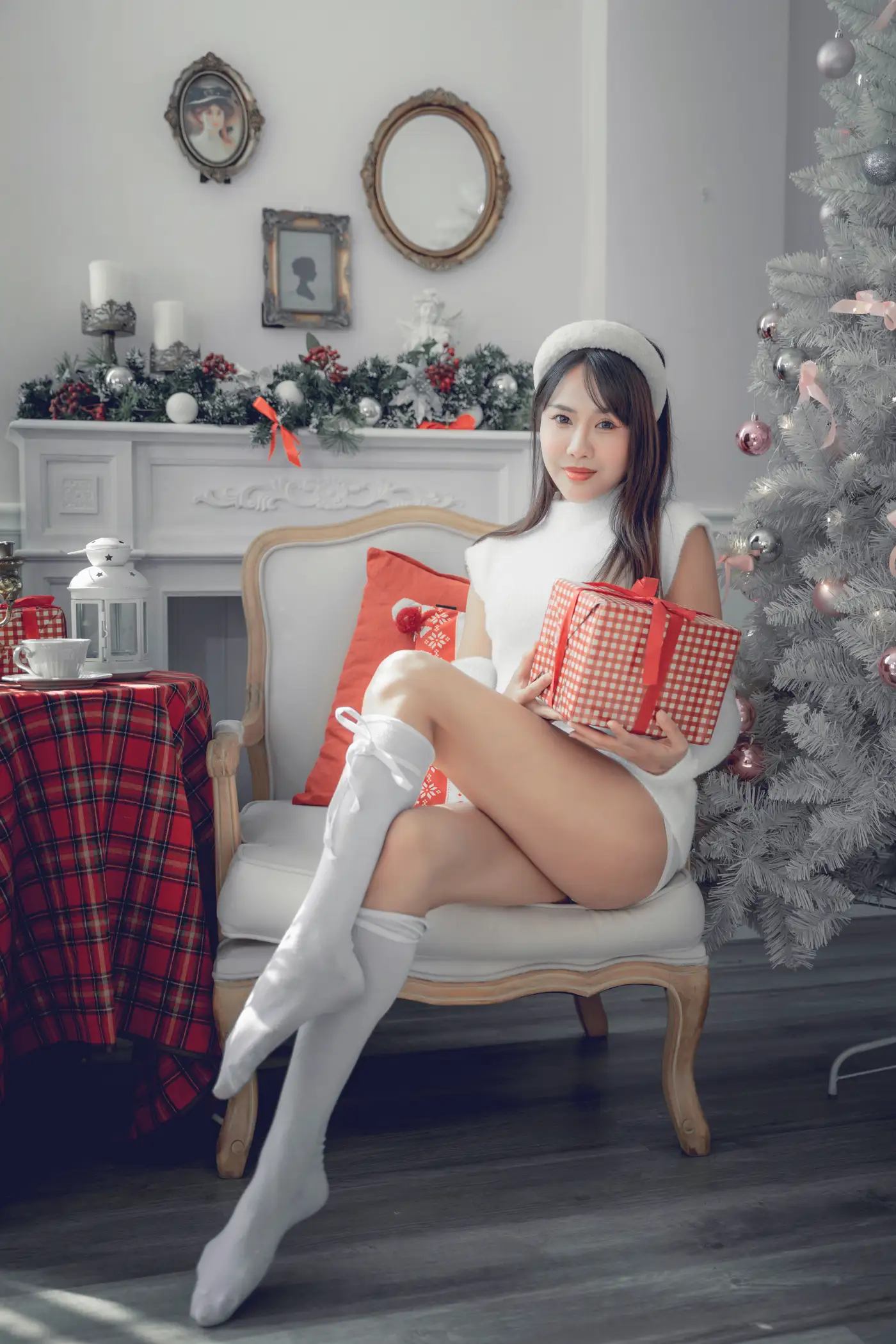 [艺图语] 2021.12.21 Vol.509 – 圣诞少女 lin#[42P]-9