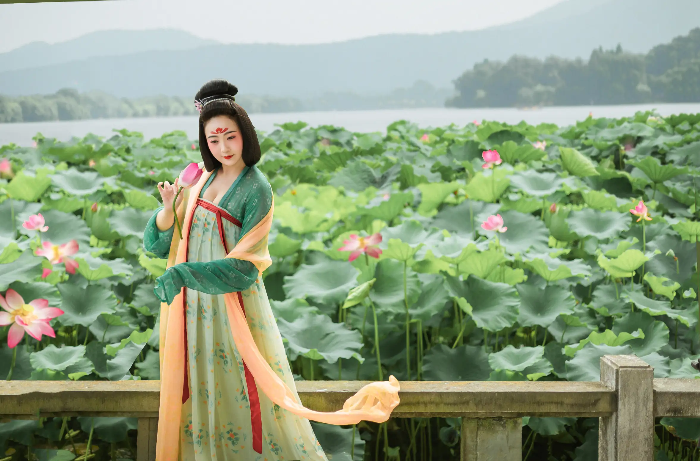 [艺图语] 2022.01.14 Vol.643 – 荷 徐悦尔#[23P]-9