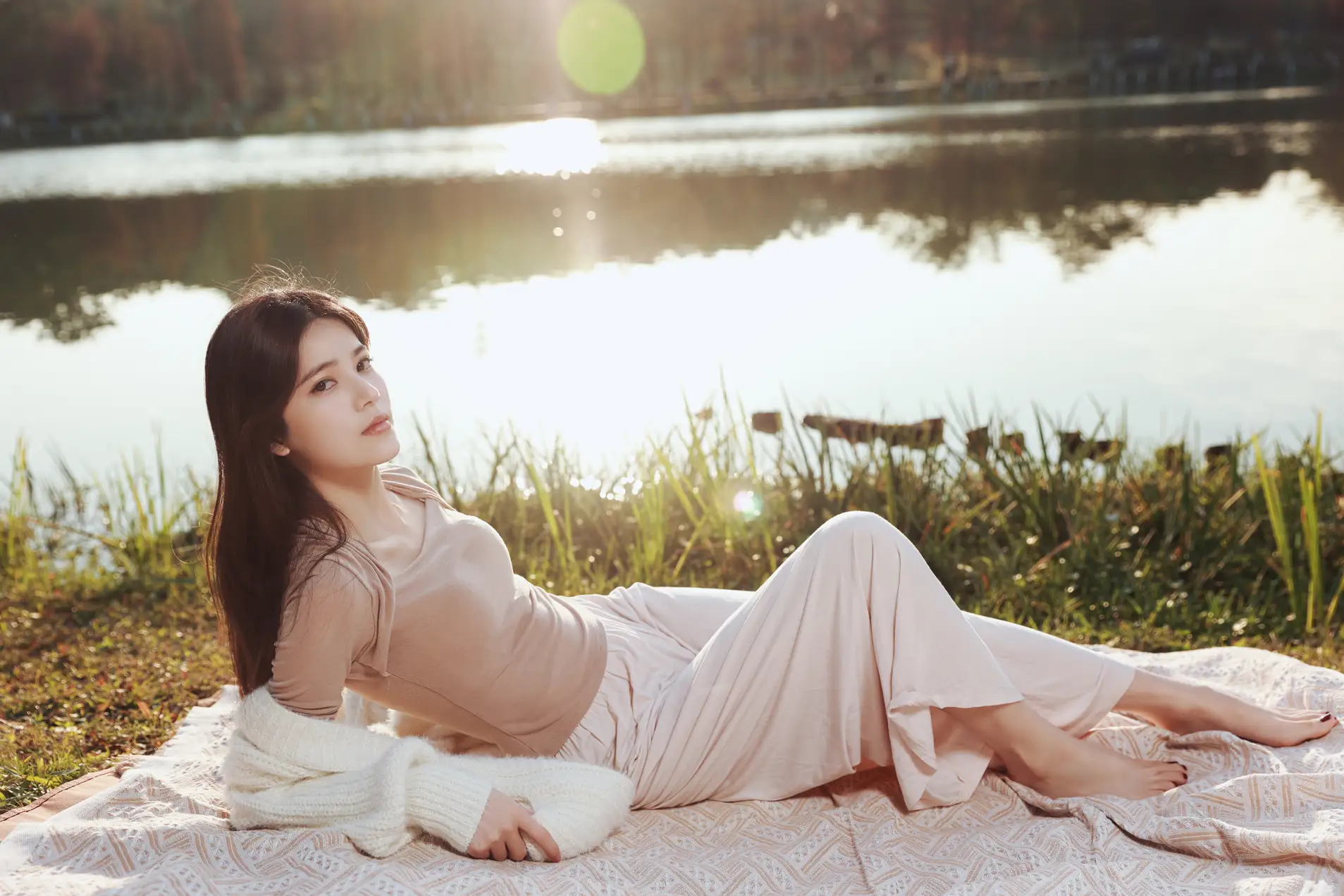 [艺图语] 2022.07.13 Vol.1467 – 温柔的光与你 诗诗#[43P]-9