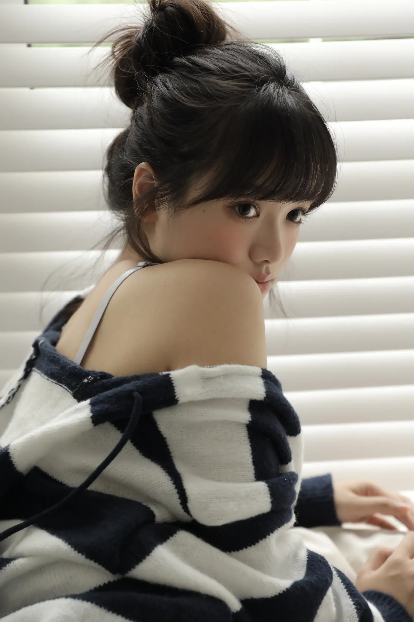 [艺图语] 2022.11.13 Vol.2428 – 秋 叛逆的捡捡唯#[23P]-6