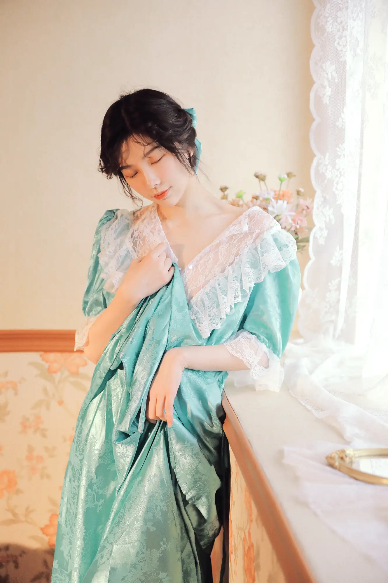[艺图语] 2022.11.25 Vol.2522 窗边少女#[35P]-10
