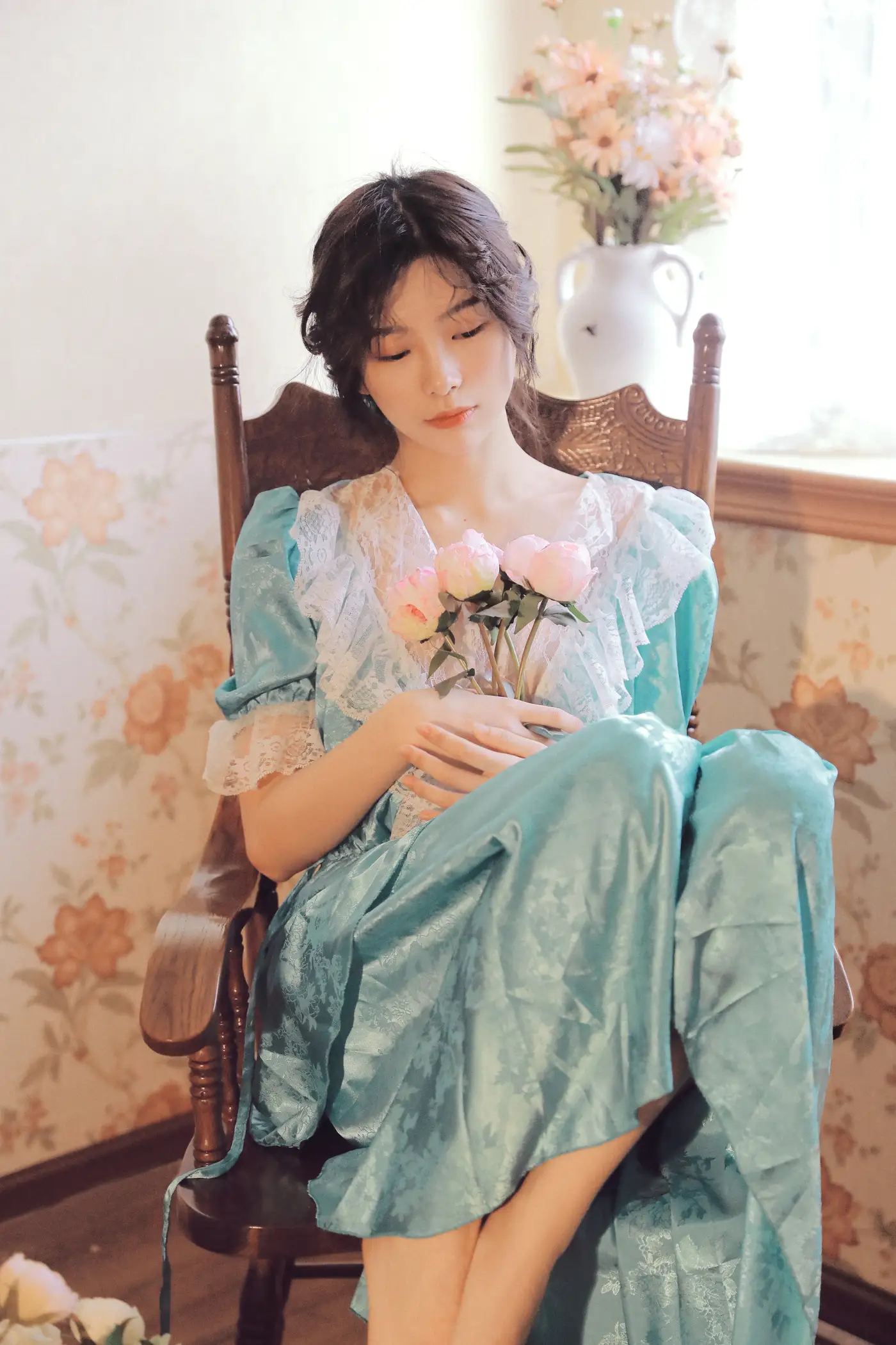 [艺图语] 2022.11.25 Vol.2522 窗边少女#[35P]-4