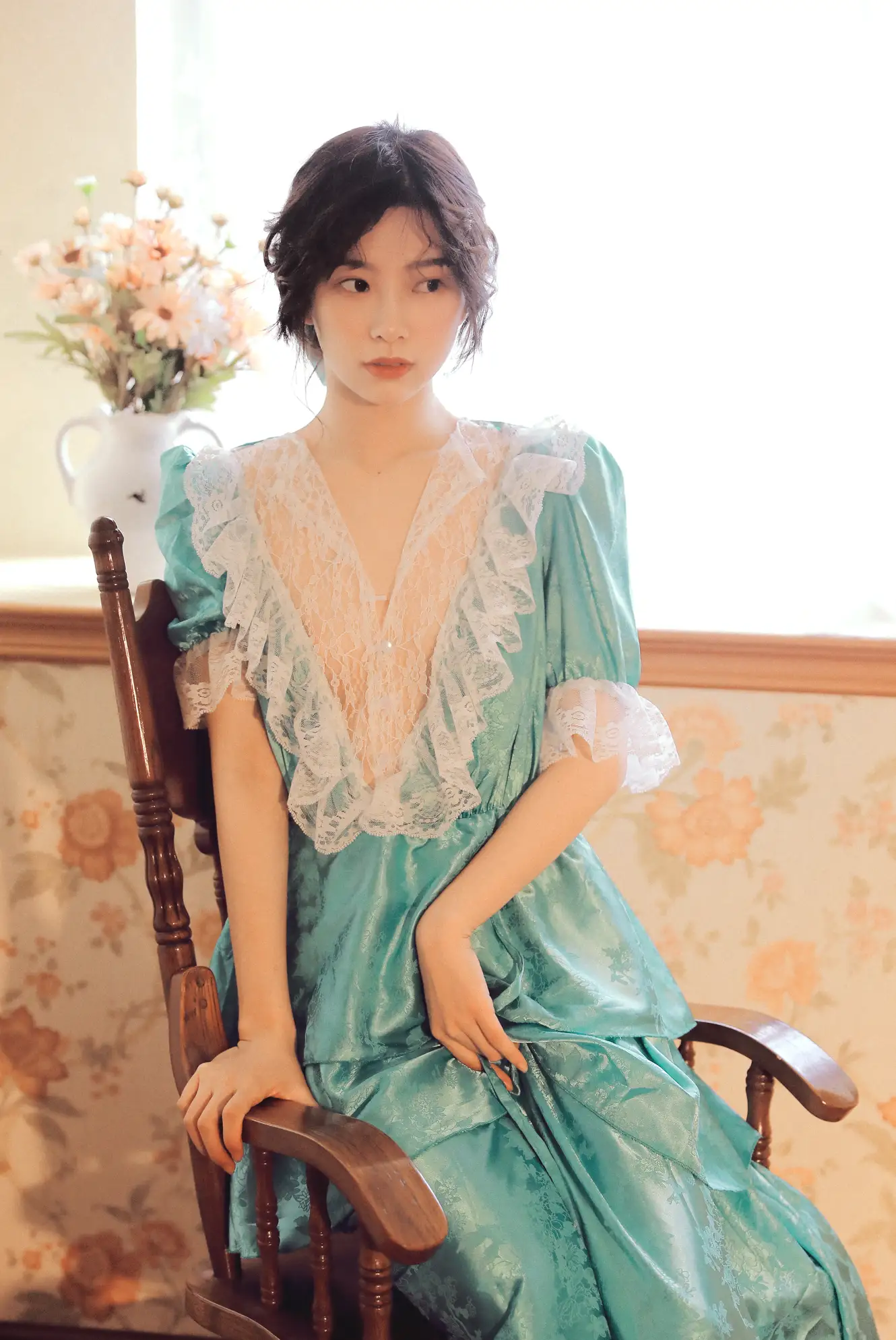 [艺图语] 2022.11.25 Vol.2522 窗边少女#[35P]-5