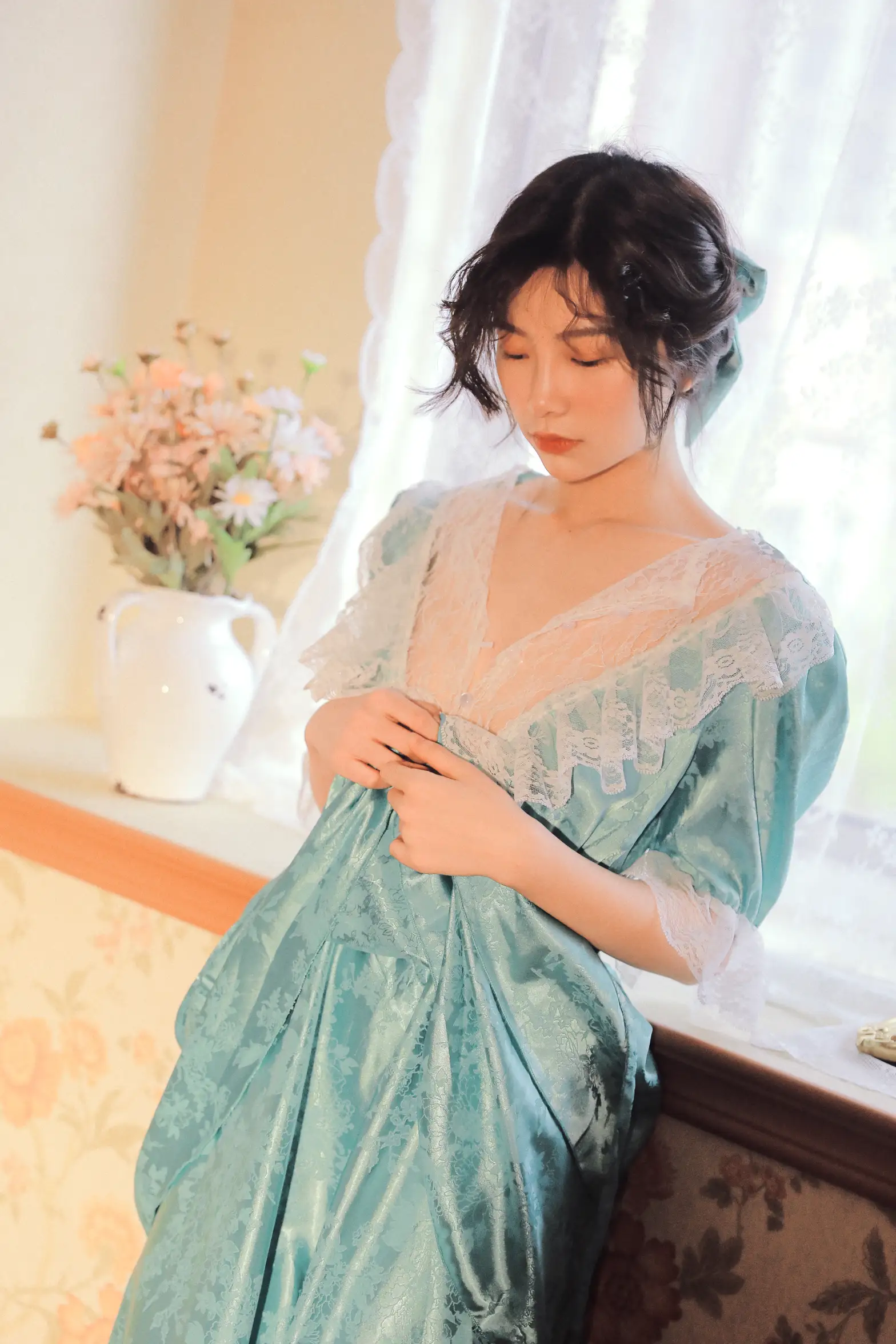 [艺图语] 2022.11.25 Vol.2522 窗边少女#[35P]-4