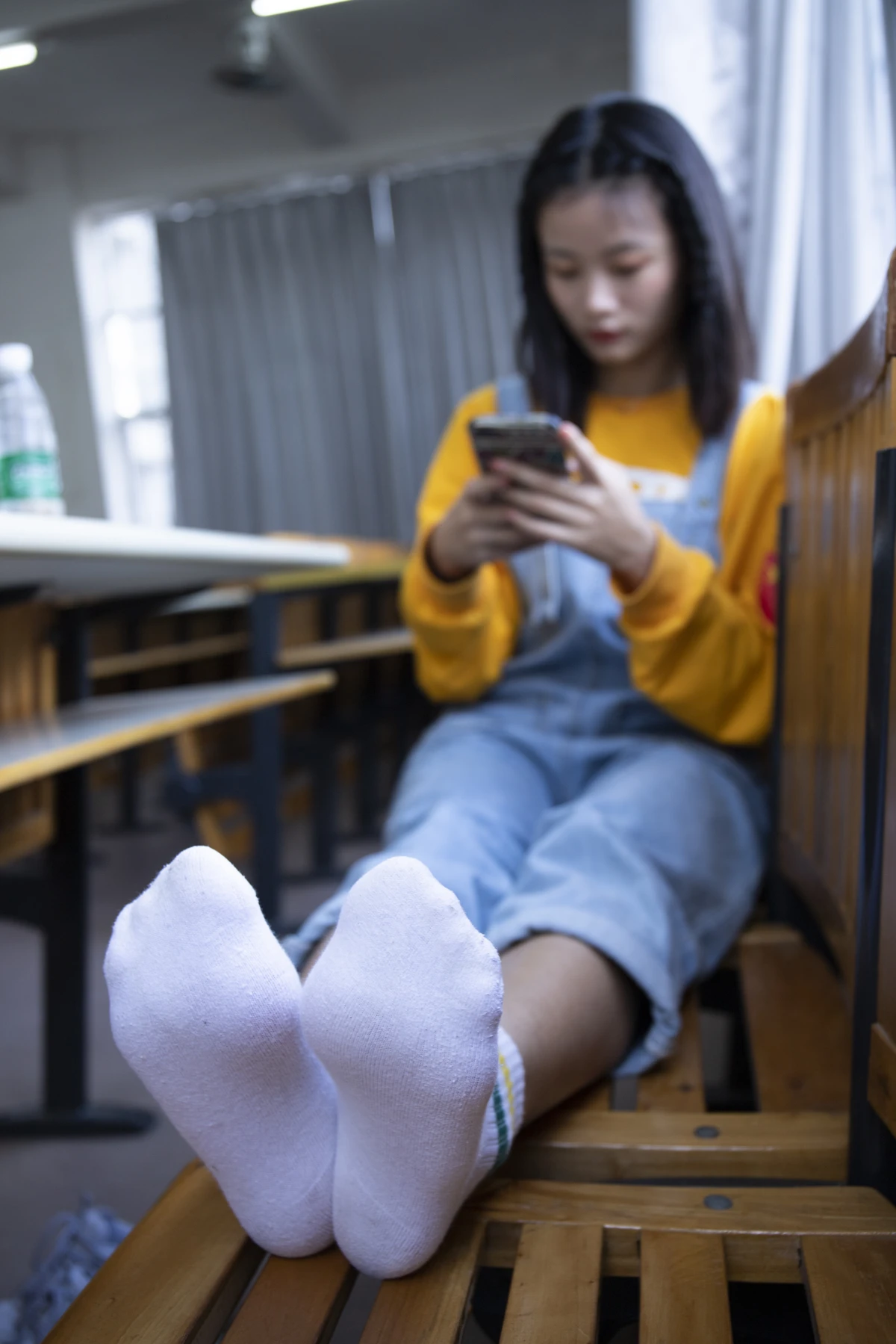 [Mzsock] NO.019 From a tricky angle, Sichuan girl Linlin shows off her beautiful feet in the classroom Southern football skills#[121P]-6