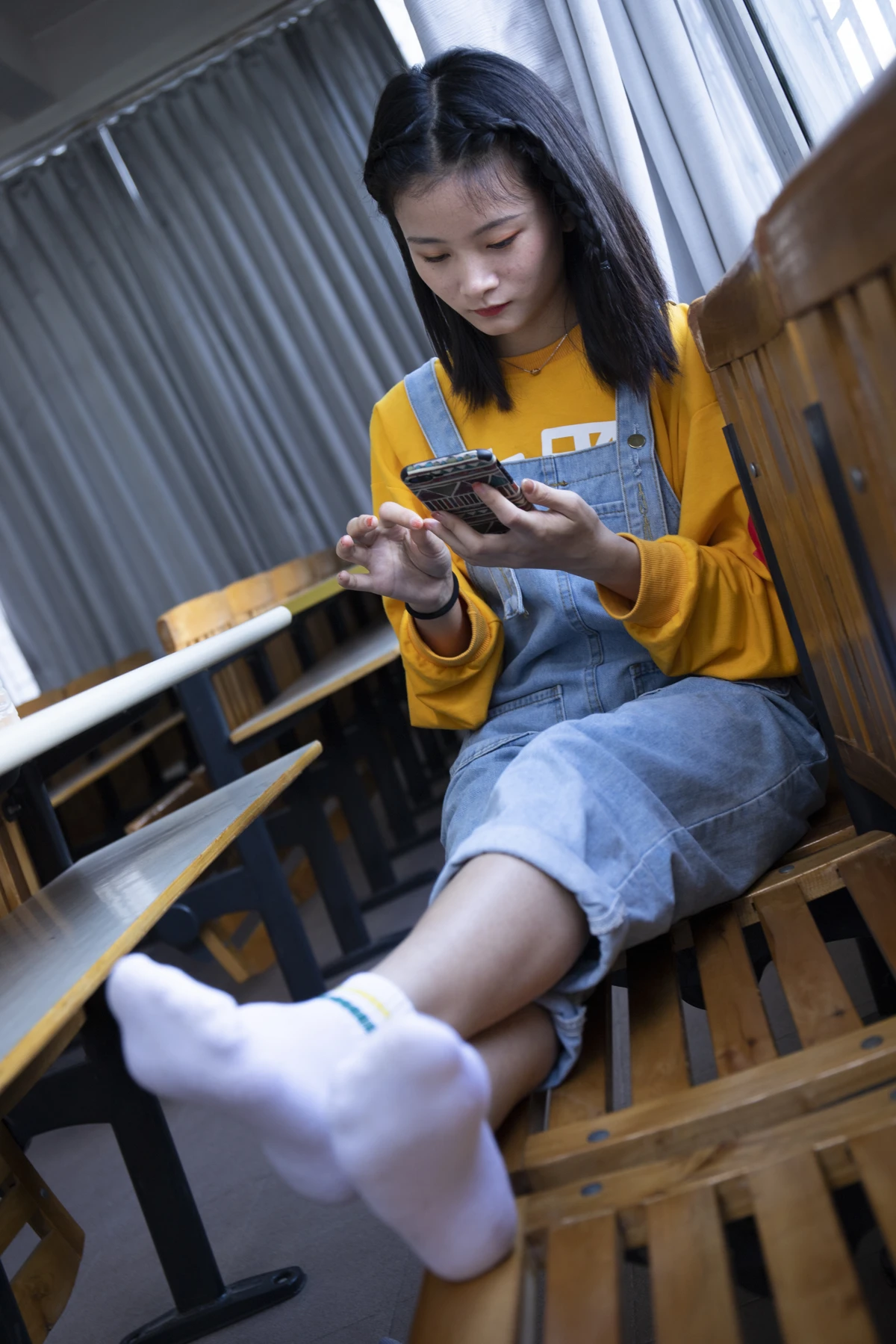 [Mzsock] NO.019 From a tricky angle, Sichuan girl Linlin shows off her beautiful feet in the classroom Southern football skills#[121P]-9