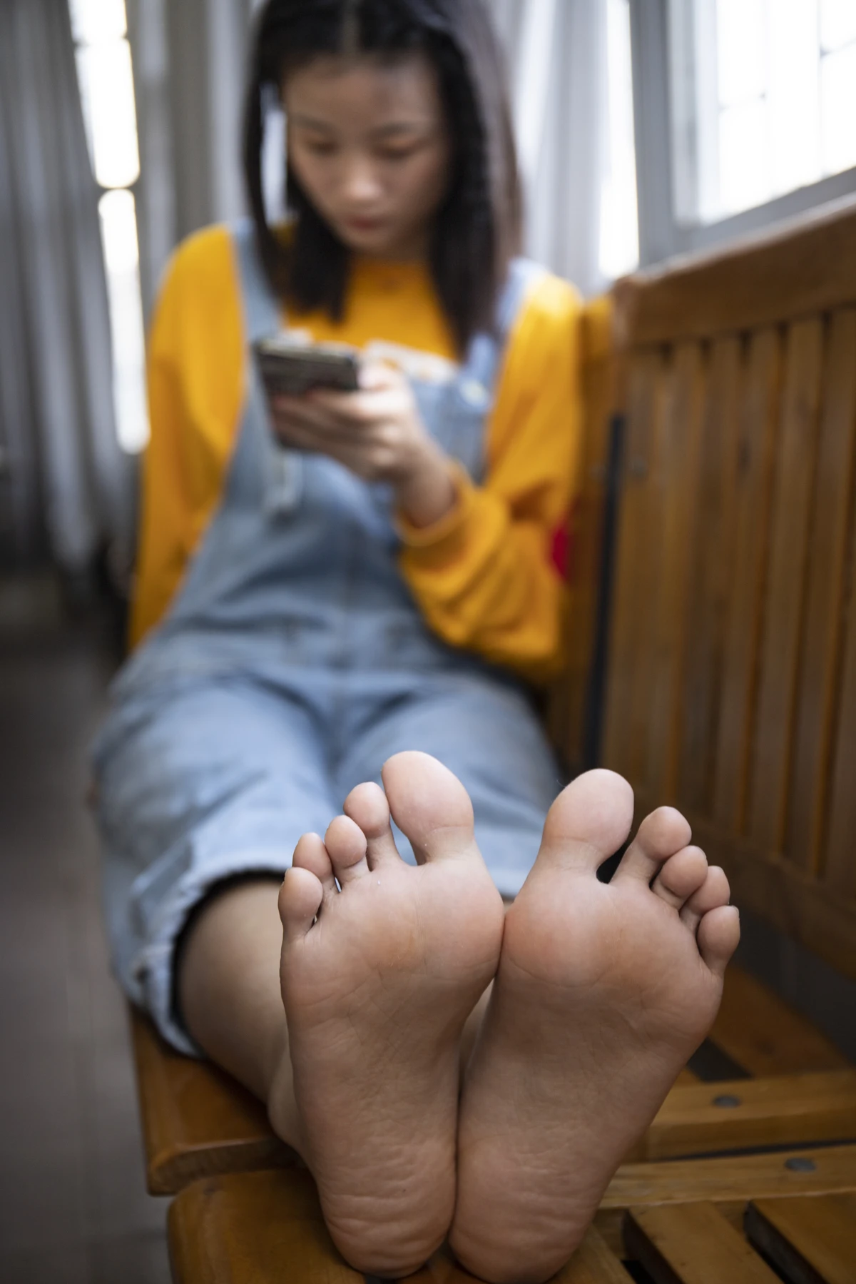 [Mzsock] NO.019 From a tricky angle, Sichuan girl Linlin shows off her beautiful feet in the classroom Southern football skills#[121P]-2