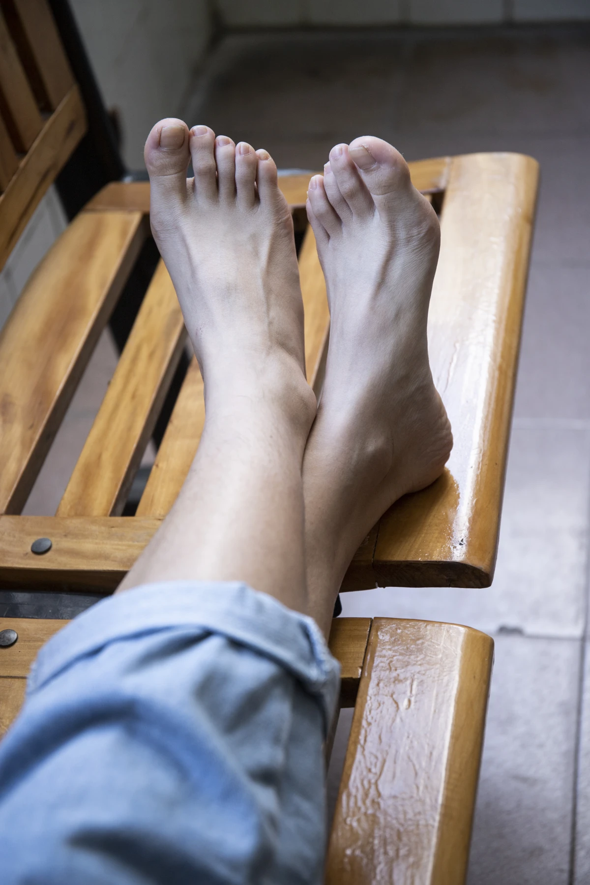 [Mzsock] NO.019 From a tricky angle, Sichuan girl Linlin shows off her beautiful feet in the classroom Southern football skills#[121P]-1