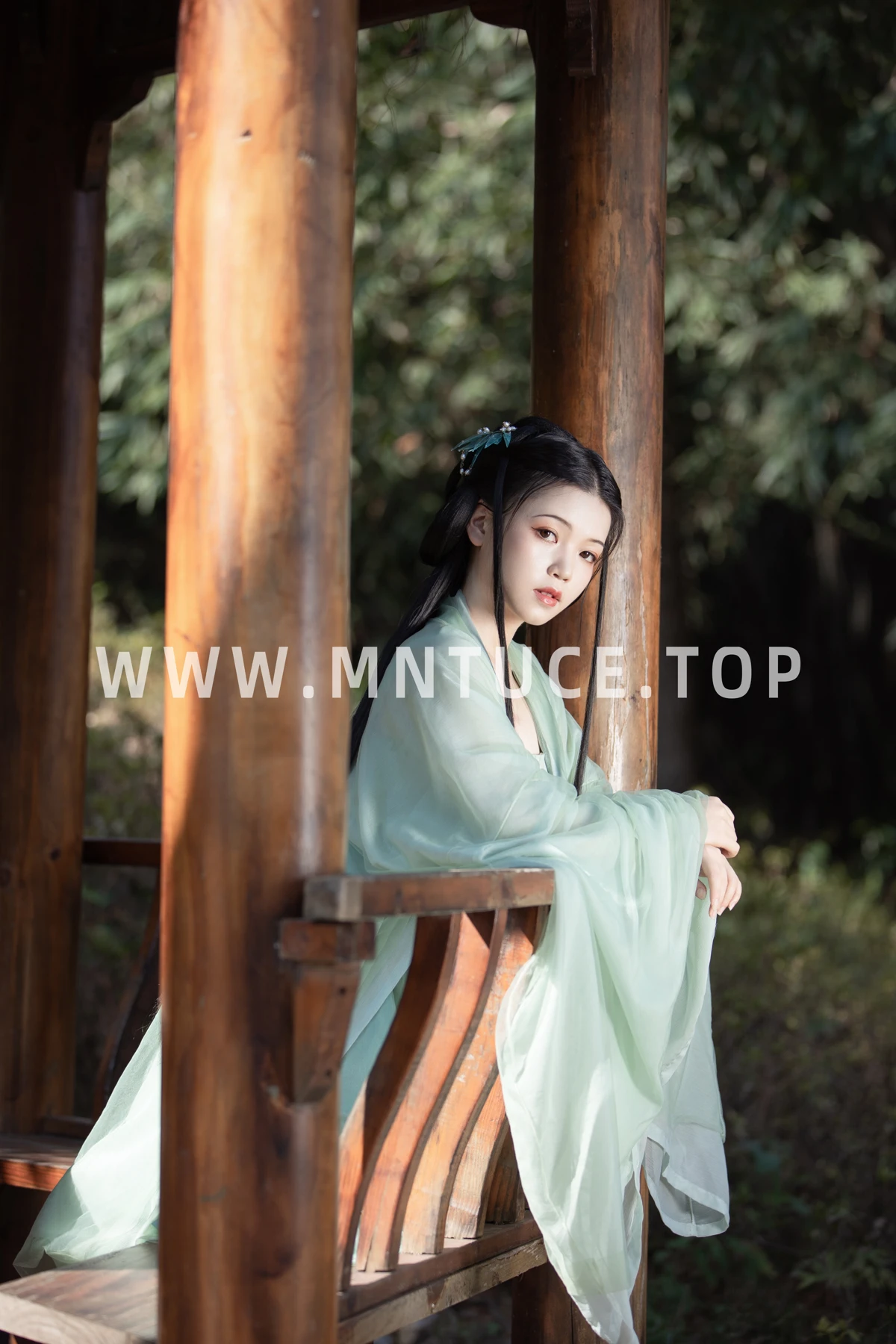 [YITUYU] 2023.01.12 Vol.2895 Tea Picking History Dede#[28P]-1