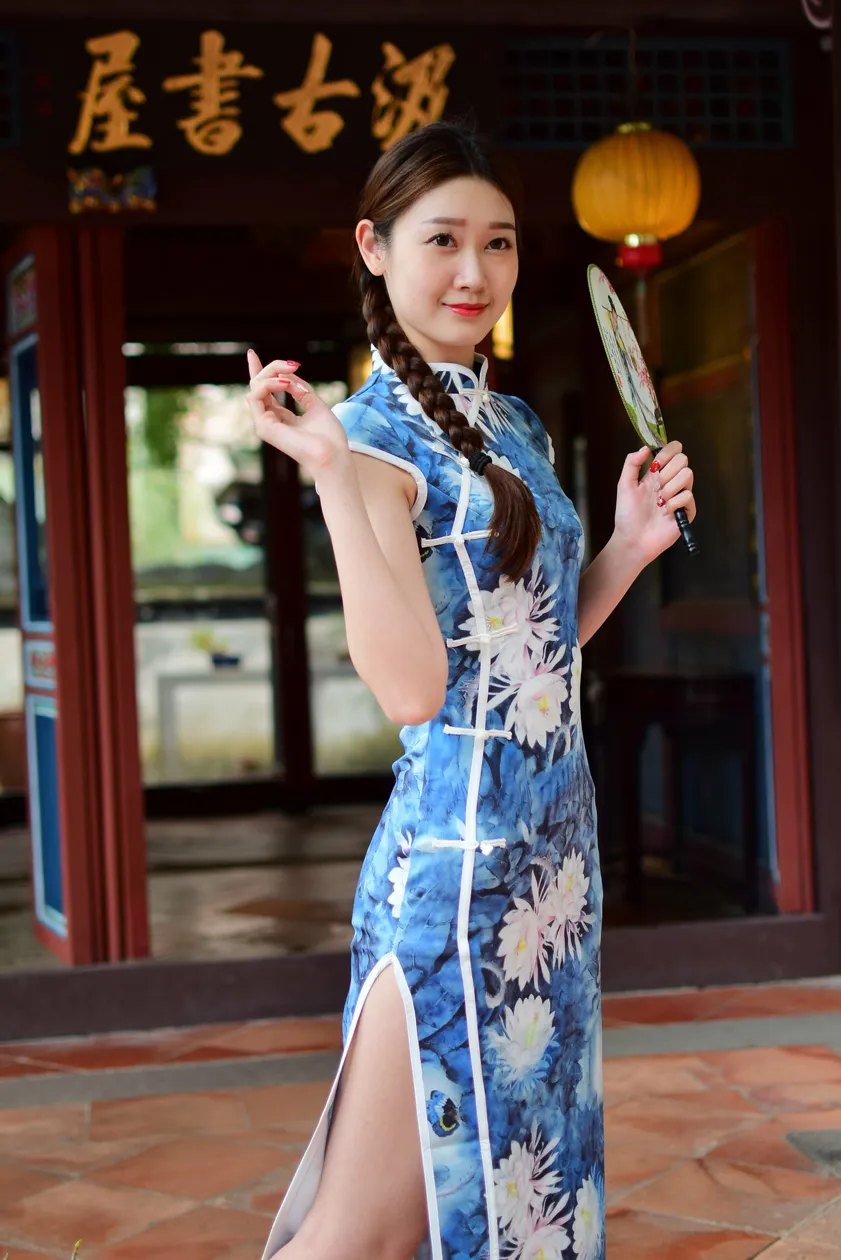 [Mzsock] NO.174 USD High-cut long cheongsam with white high heels and beautiful legs street photography#[105P]-1