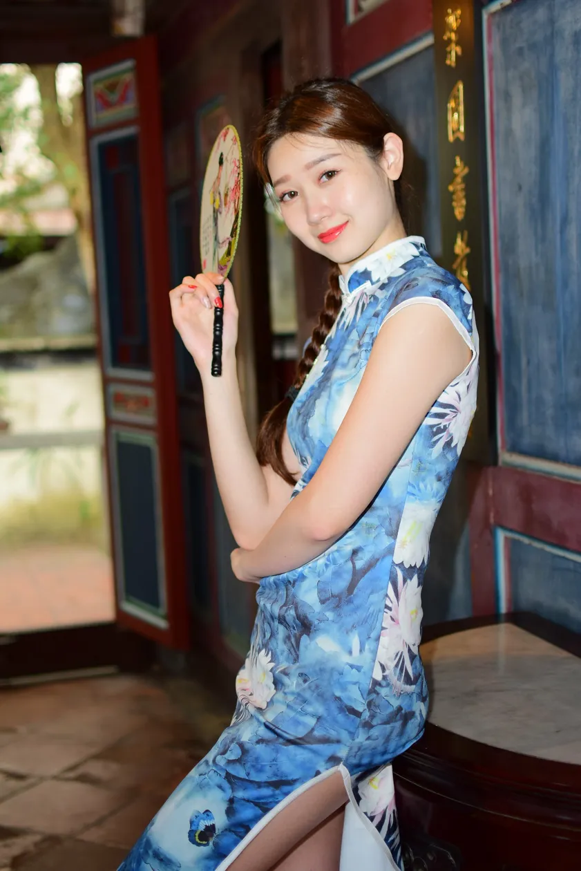 [Mzsock] NO.174 USD High-cut long cheongsam with white high heels and beautiful legs street photography#[105P]-2