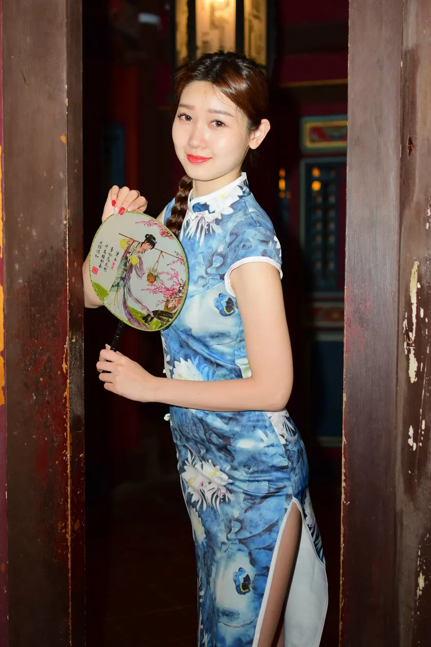 [Mzsock] NO.174 USD High-cut long cheongsam with white high heels and beautiful legs street photography#[105P]-4