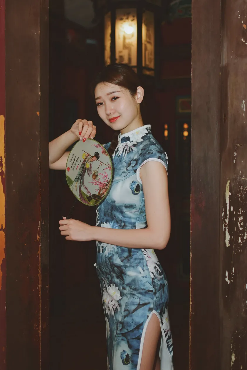 [Mzsock] NO.174 USD High-cut long cheongsam with white high heels and beautiful legs street photography#[105P]-6