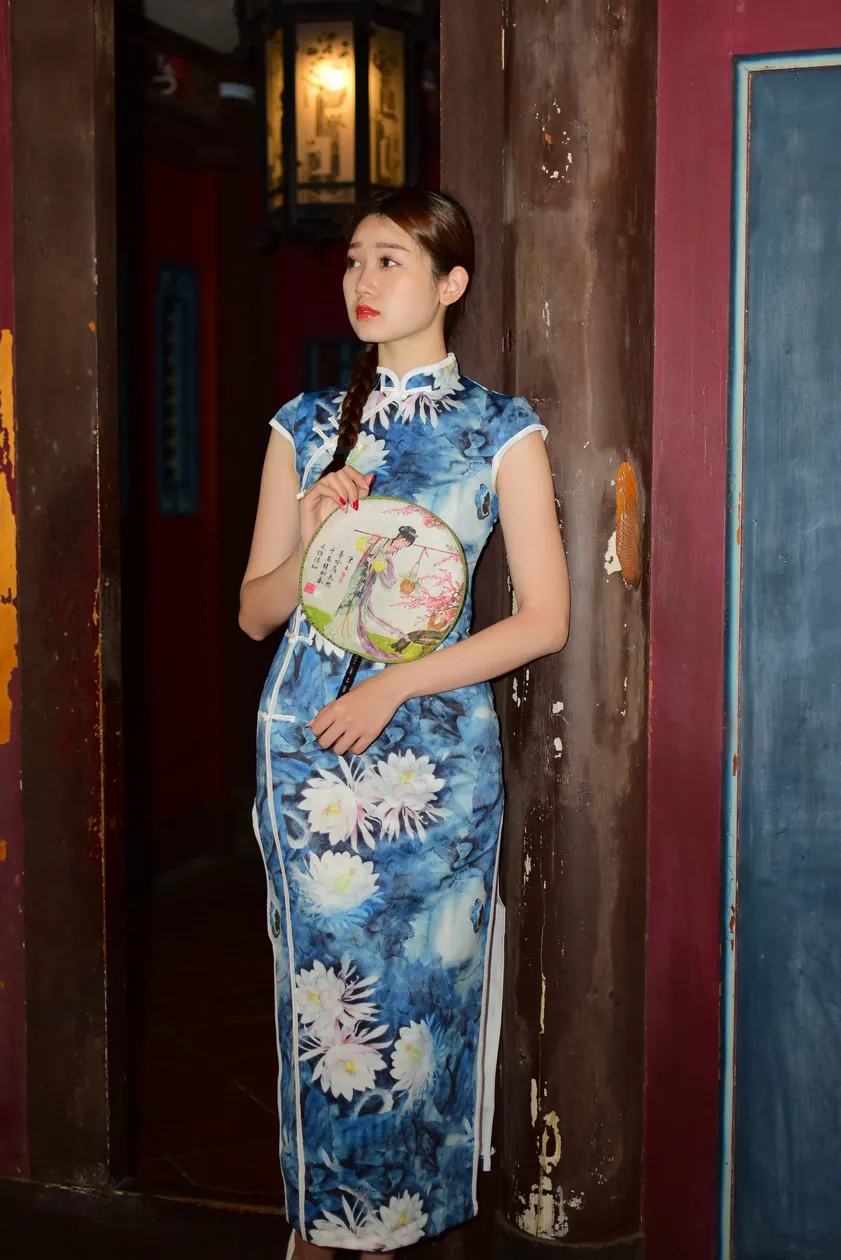 [Mzsock] NO.174 USD High-cut long cheongsam with white high heels and beautiful legs street photography#[105P]-3