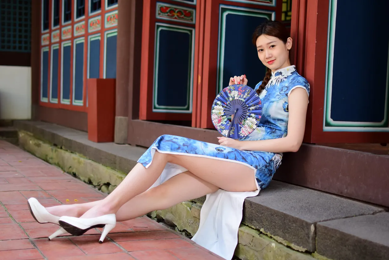 [Mzsock] NO.174 USD High-cut long cheongsam with white high heels and beautiful legs street photography#[105P]-8