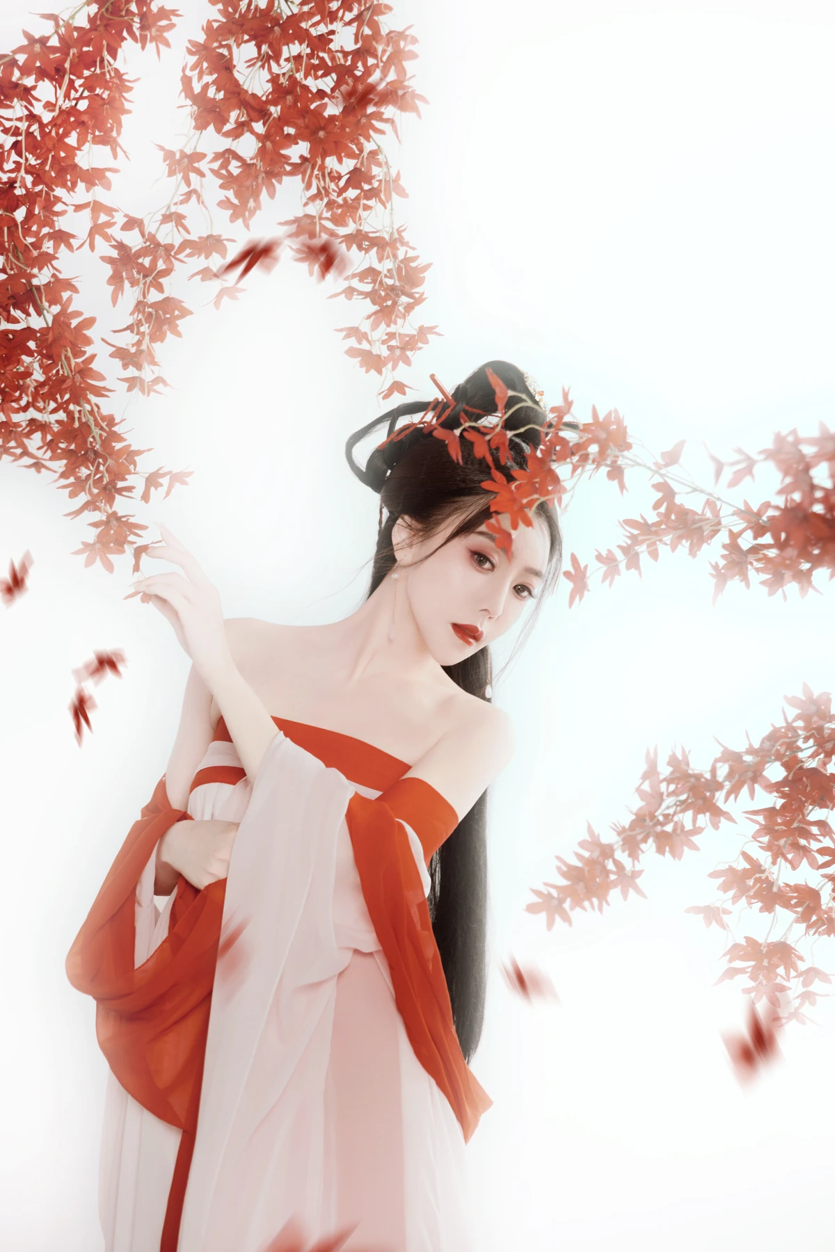 [YITUYU] 2022.12.21 Vol.2724 – Maple leaves are red Olaf#[22P]-2