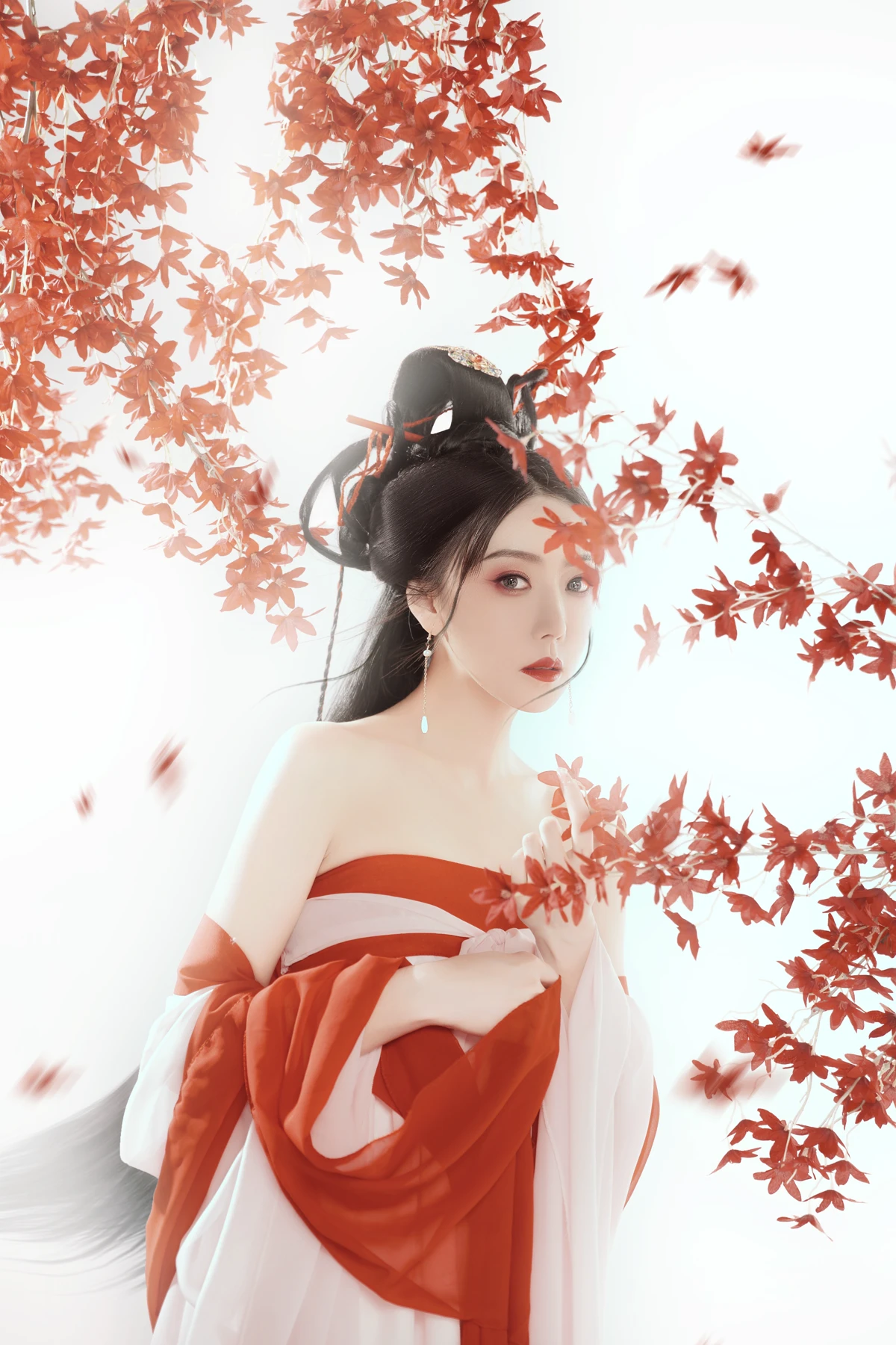 [YITUYU] 2022.12.21 Vol.2724 – Maple leaves are red Olaf#[22P]-8