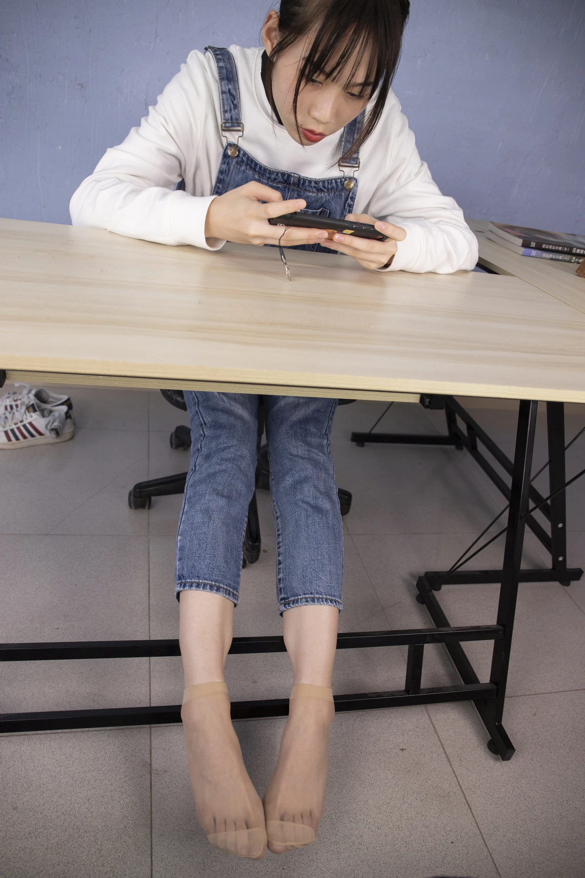 [Mzsock] NO.033 Beauty Xiaoyun shows off her beautiful feet in the office, her big feet are so beautiful Southern football skills#[107P]-8