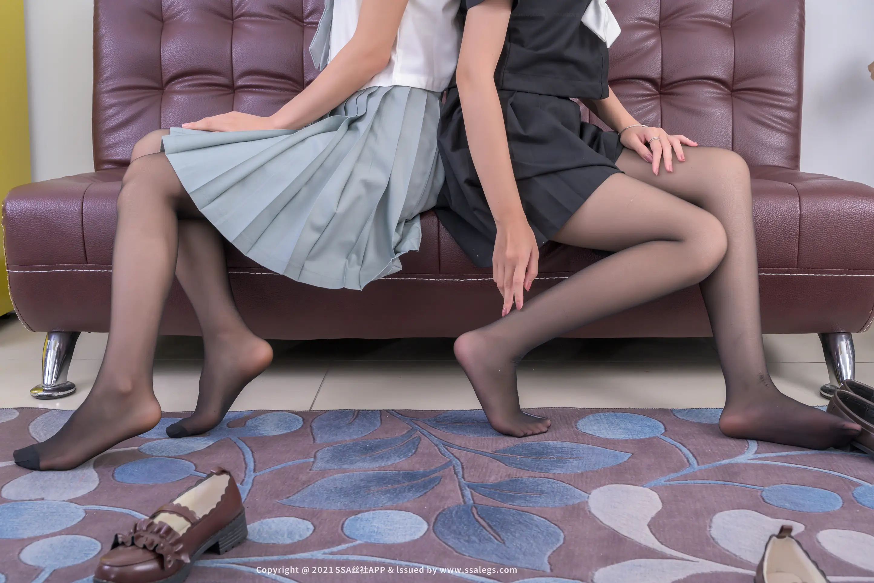 [Mzsock] NO.691 Model Kerr and amateur’s beautiful feet in black stockings (Part 2) Silk club#[104P]-5