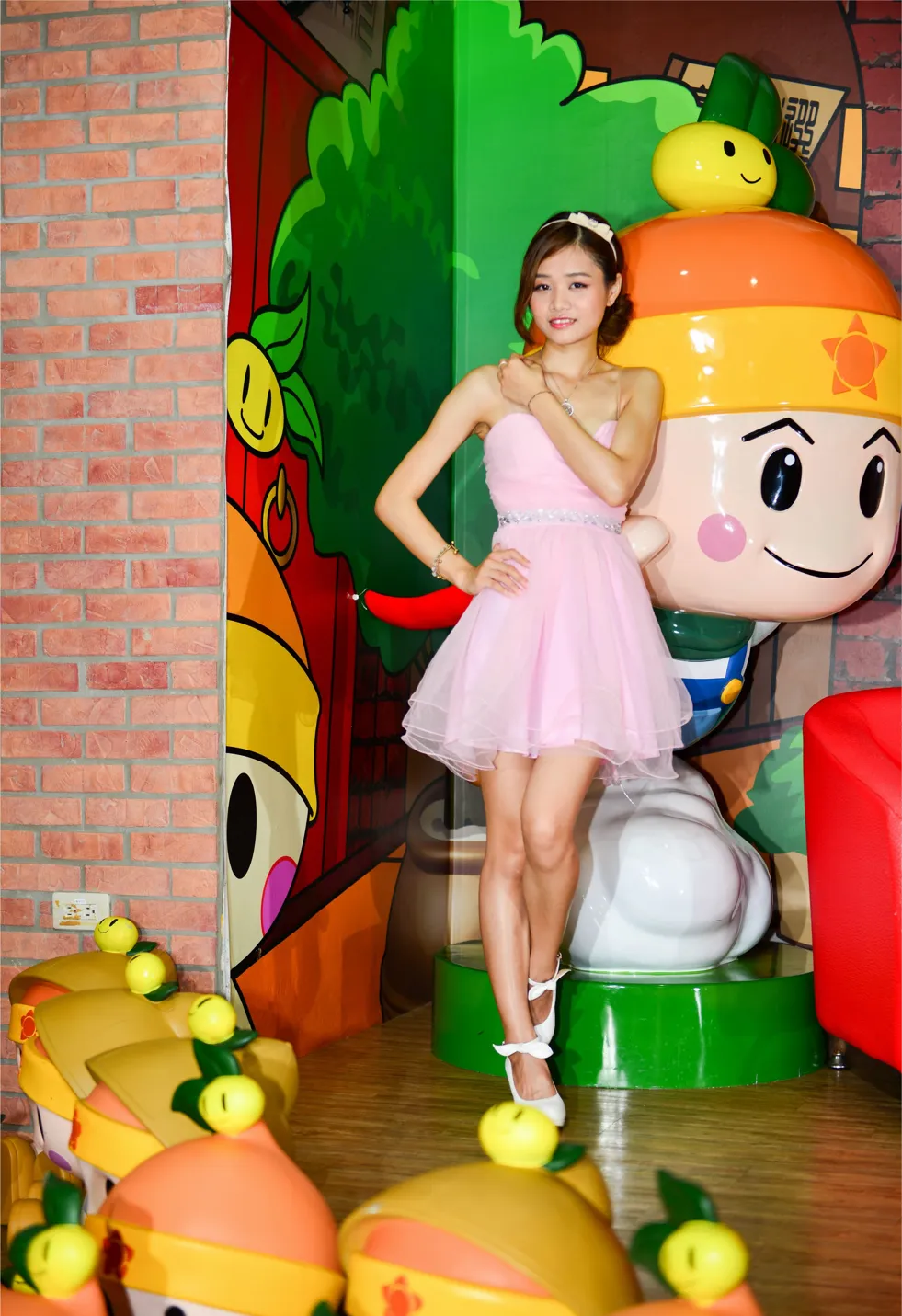 [Mzsock] NO.169 Zhang Yuanzhen, pink dress, high heels and beautiful legs street photography#[105P]-2