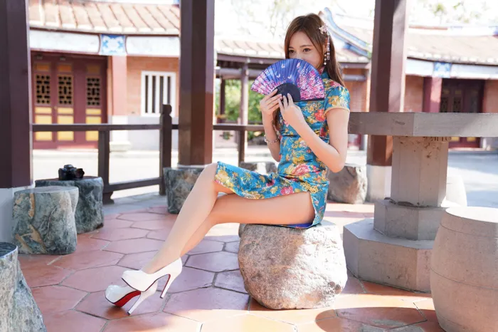 [Mzsock] NO.065 Su Xiaoli ultra short slit cheongsam high heels beautiful legs outdoor shot street photography#[102P]-1