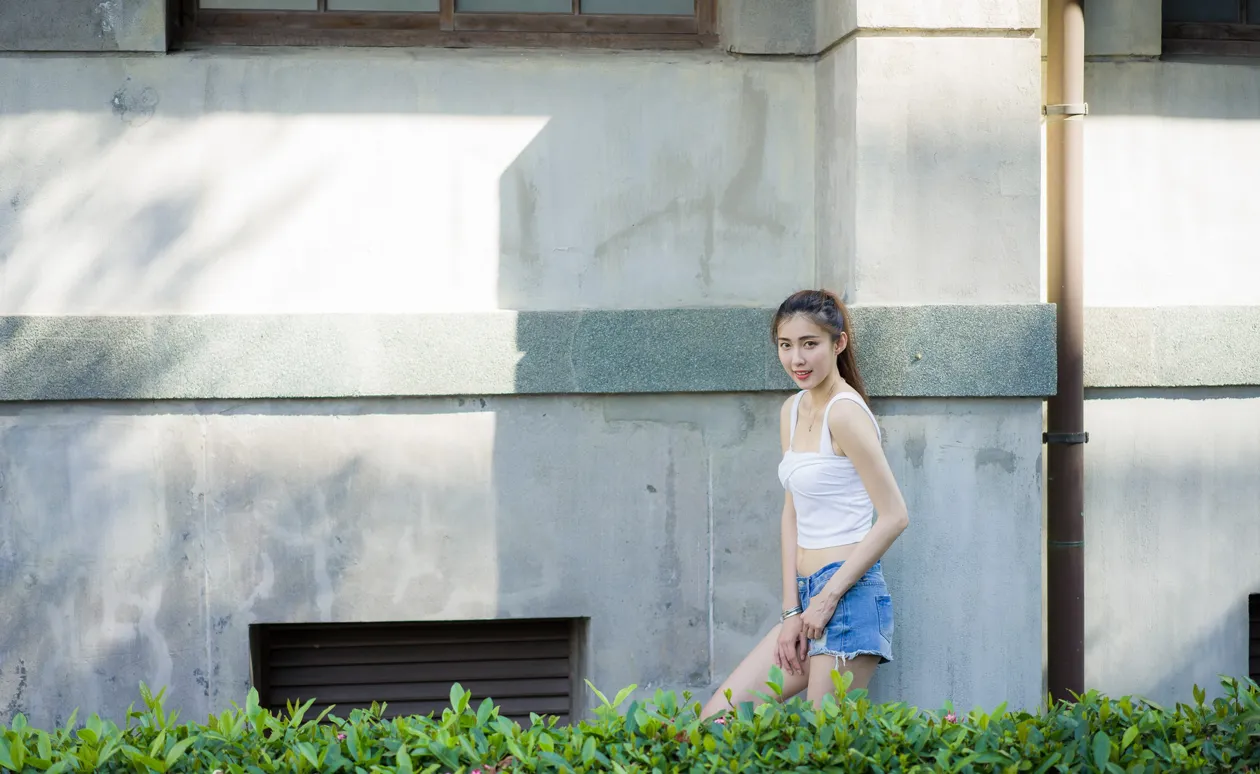 [Mzsock] NO.186 Jin Yunqiao’s midriff-revealing denim shorts cool and beautiful legs street photography#[47P]-3