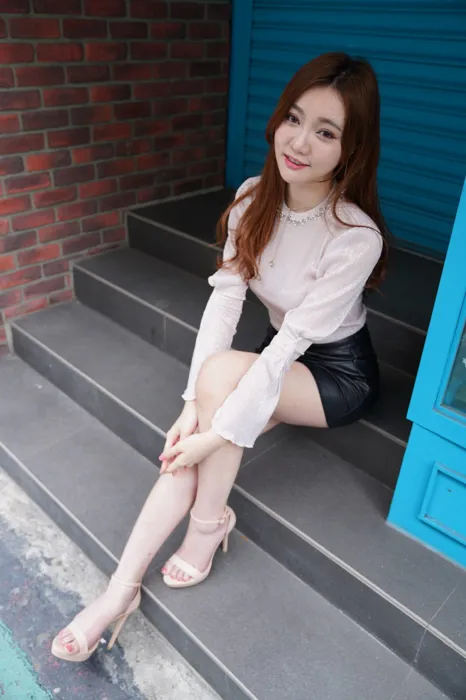 [Mzsock] NO.077 Su Xiaoli, leather short skirt, high heels and beautiful legs, outdoor shot street photography#[106P]-10