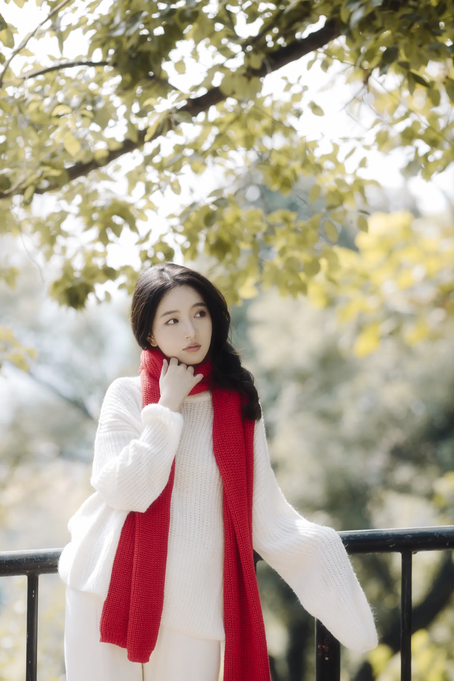 [YITUYU] 2022.12.05 Vol.2604 – Red Warm Winter ghost beard#[46P]-2