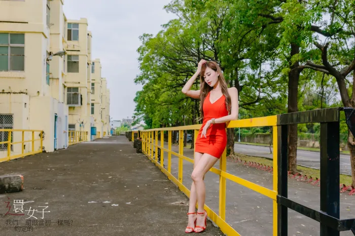 [Mzsock] NO.047 Abby red dress short skirt high heels beautiful legs outdoor shot street photography#[106P]-1