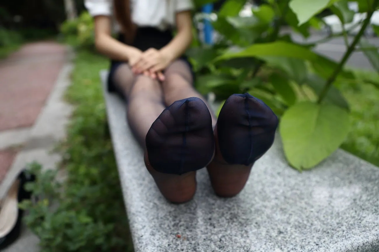 [Mzsock] NO.083 Qiqi’s retro dark blue stockings street photography#[94P]-10