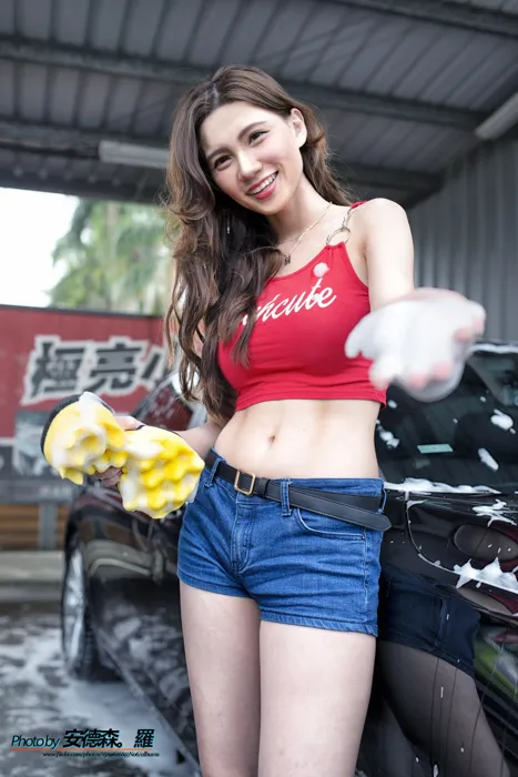 [Mzsock] NO.111 Cai Yixin car wash party, high heels and beautiful legs outdoor shot street photography#[44P]-1