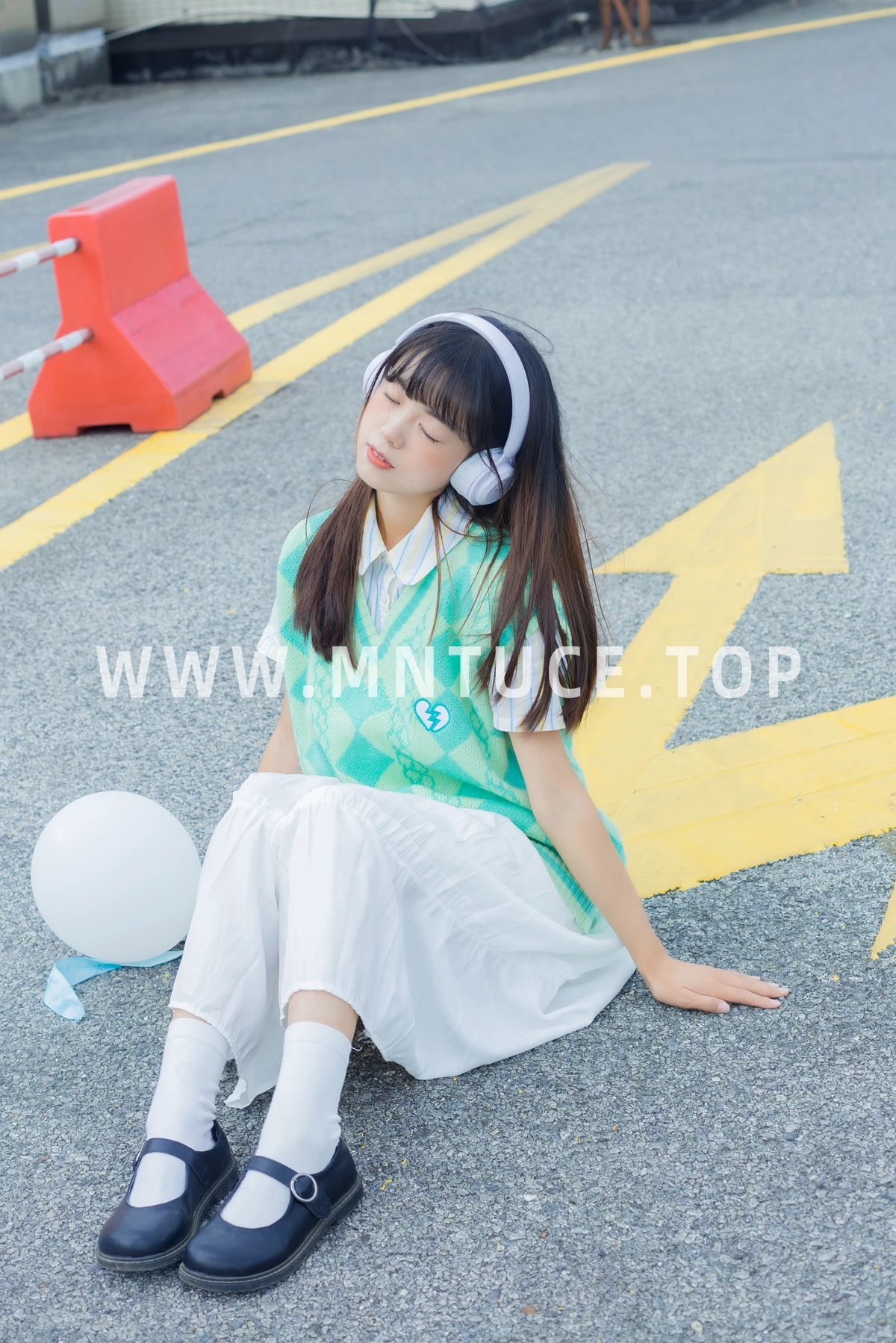 [YITUYU] 2023.01.14 Vol.2912 Release Cute bubbles#[28P]-1