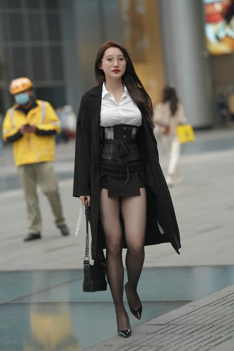 [Mzsock] NO.160 Long legs in black stockings street photography#[105P]-1