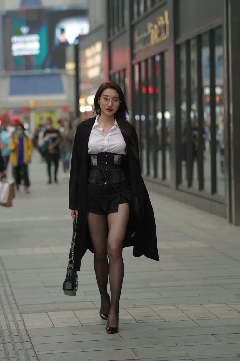 [Mzsock] NO.160 Long legs in black stockings street photography#[105P]-1