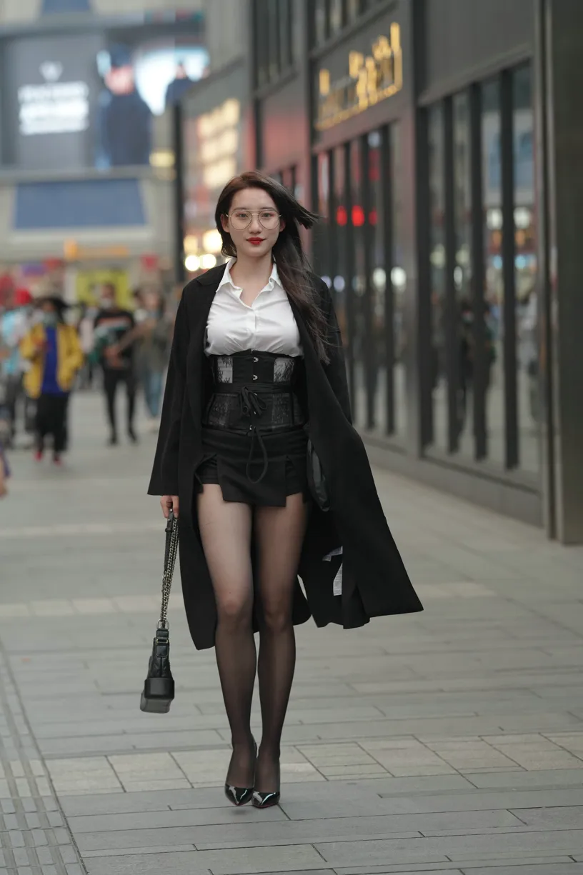 [Mzsock] NO.160 Long legs in black stockings street photography#[105P]-2