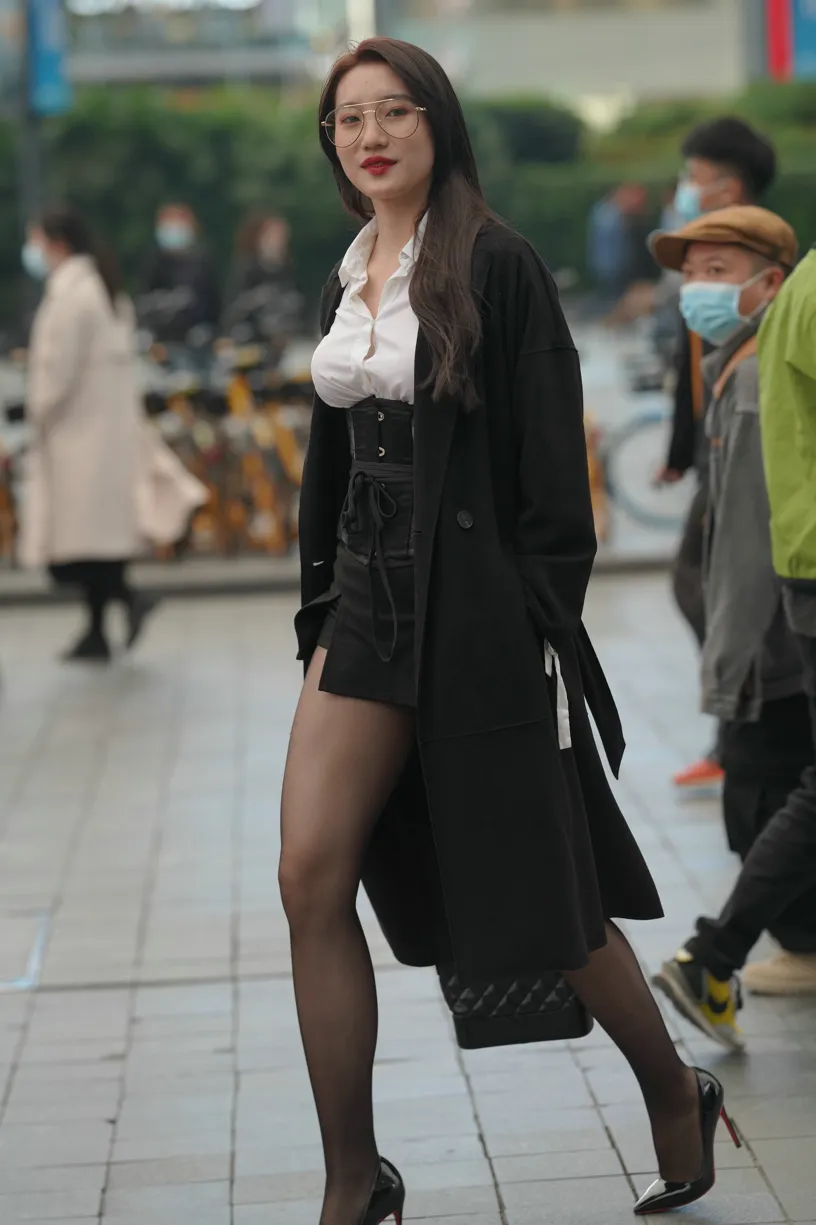 [Mzsock] NO.160 Long legs in black stockings street photography#[105P]-1